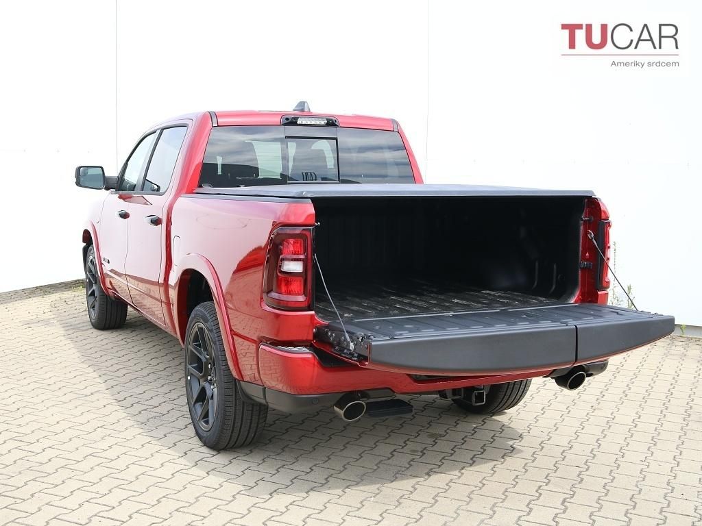 Dodge Ram, 1500 Laramie 5.7 V8 HEMI 2026 - fotka 5