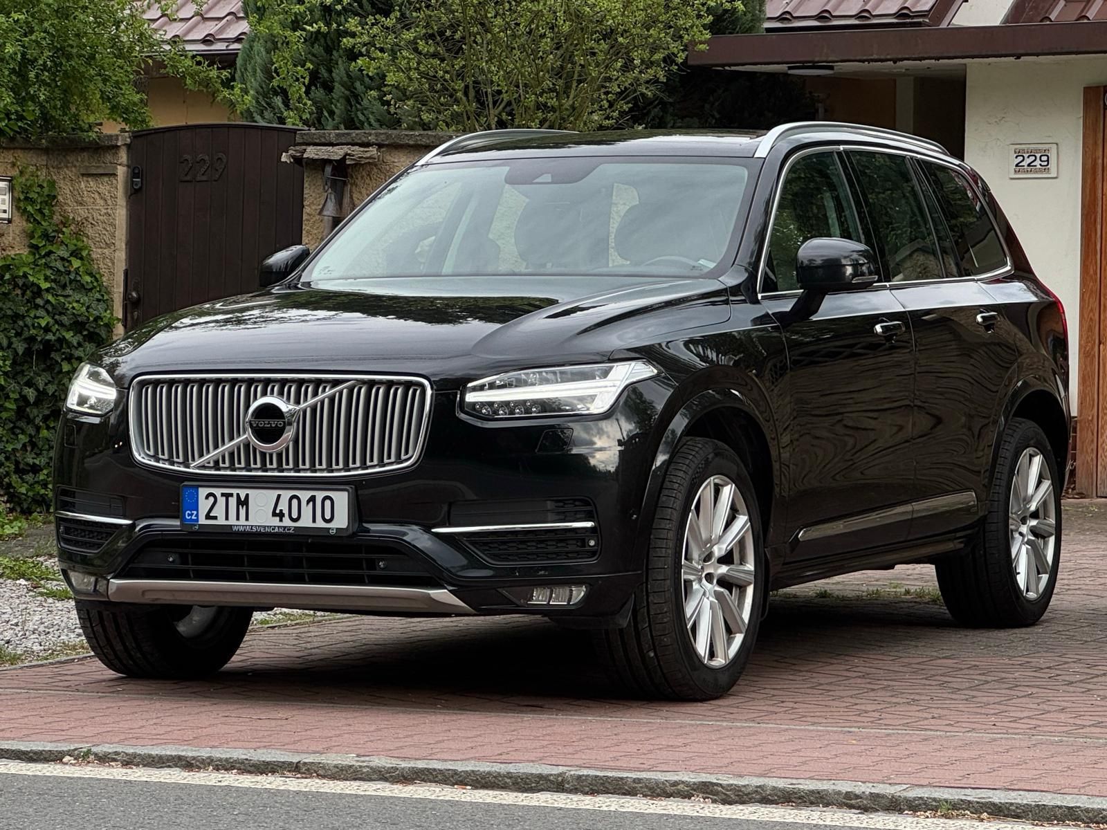 Volvo XC90, D5 ČR DPH 4X4 AUTOMAT TAŽNÉ - fotka 3
