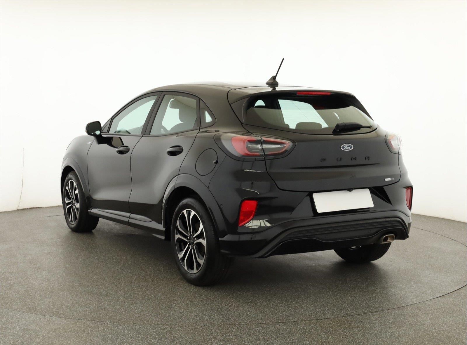Ford Puma, 1.0 EcoBoost mHEV, ST-Line - fotka 4