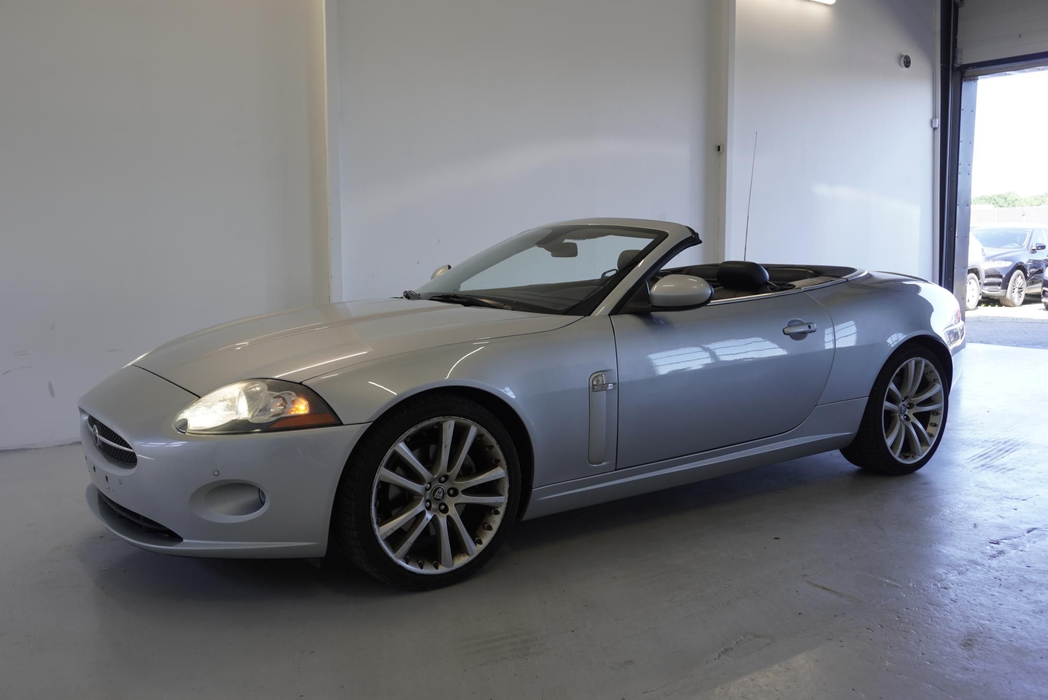 Jaguar XK, 4.2 V8 kabrio