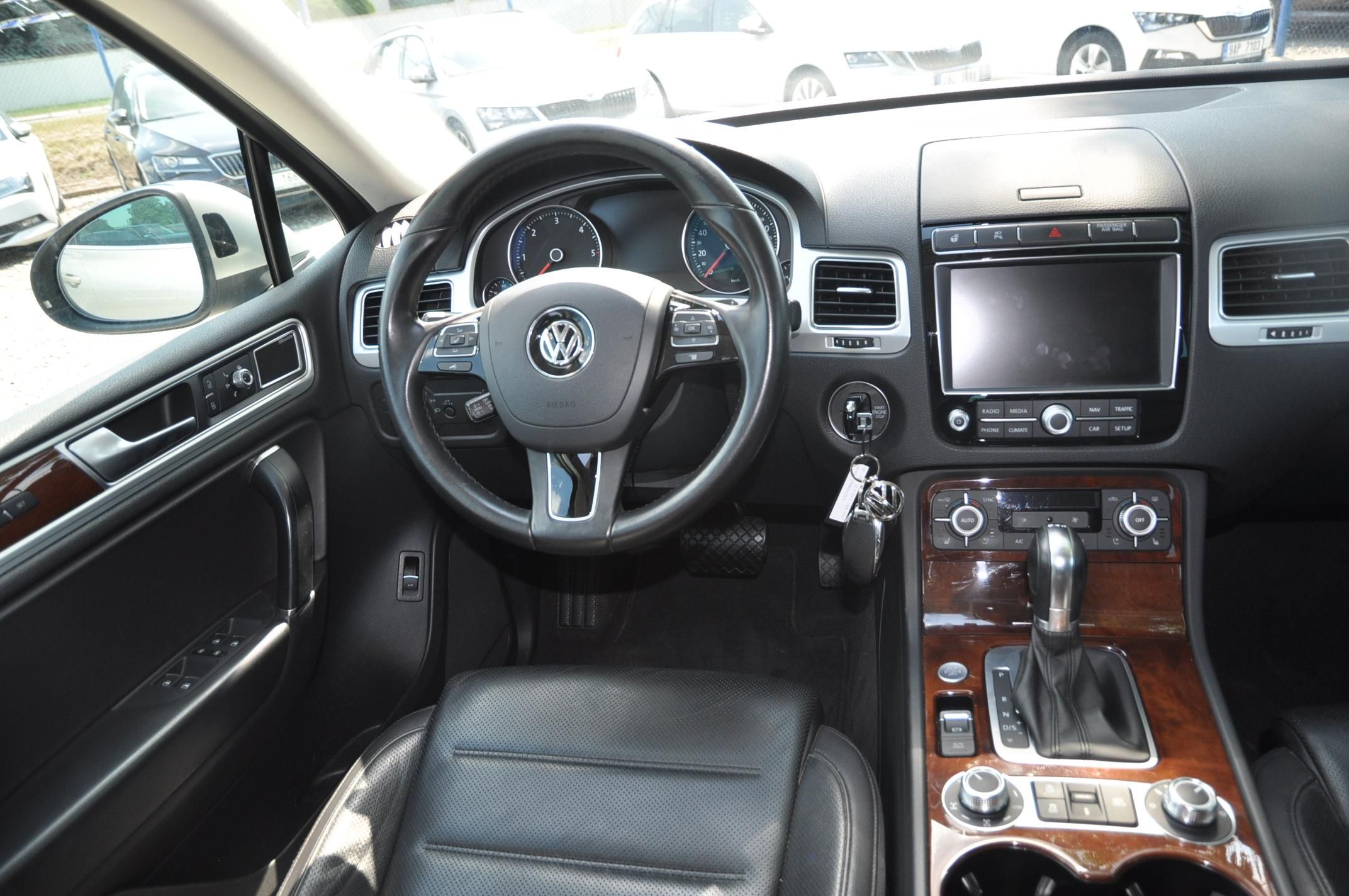 Volkswagen Touareg, 3.0TDi 193kW 4x4 Automat - fotka 5