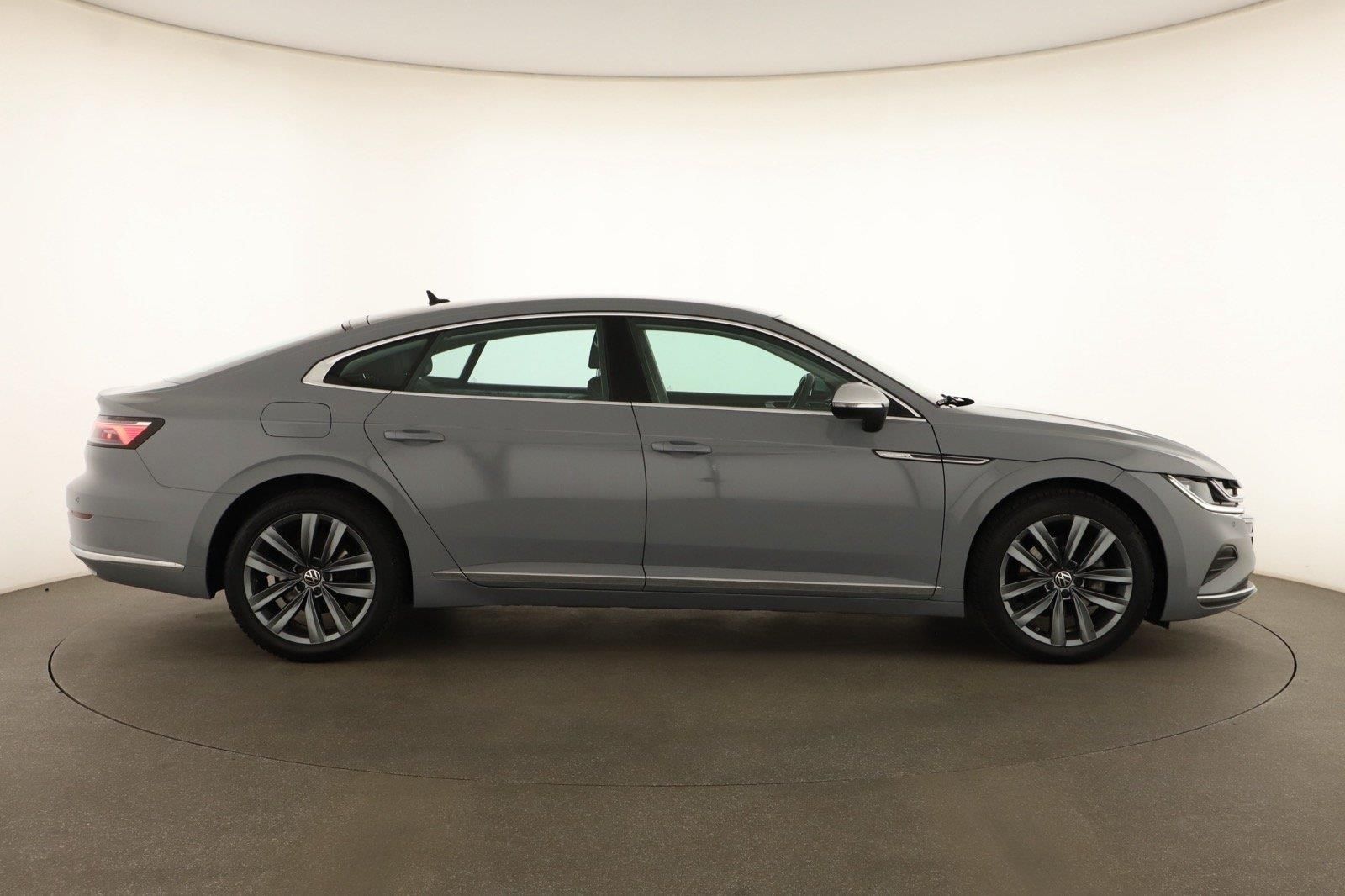 Volkswagen Arteon, 1.5 TSI, Elegance, ČR,1.maj - fotka 6