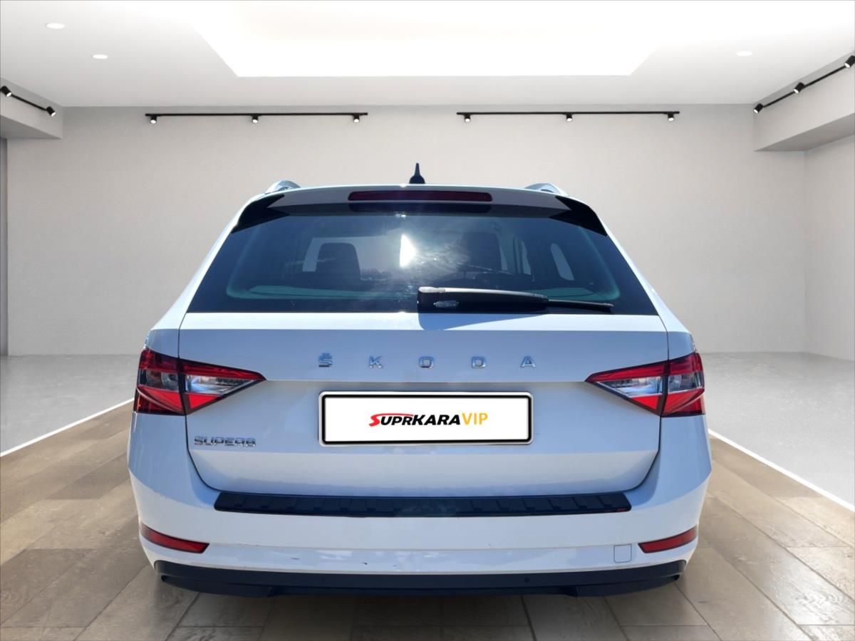 Škoda Superb, 2,0 TDi DSG*LED*Virtuál*Navi - fotka 6