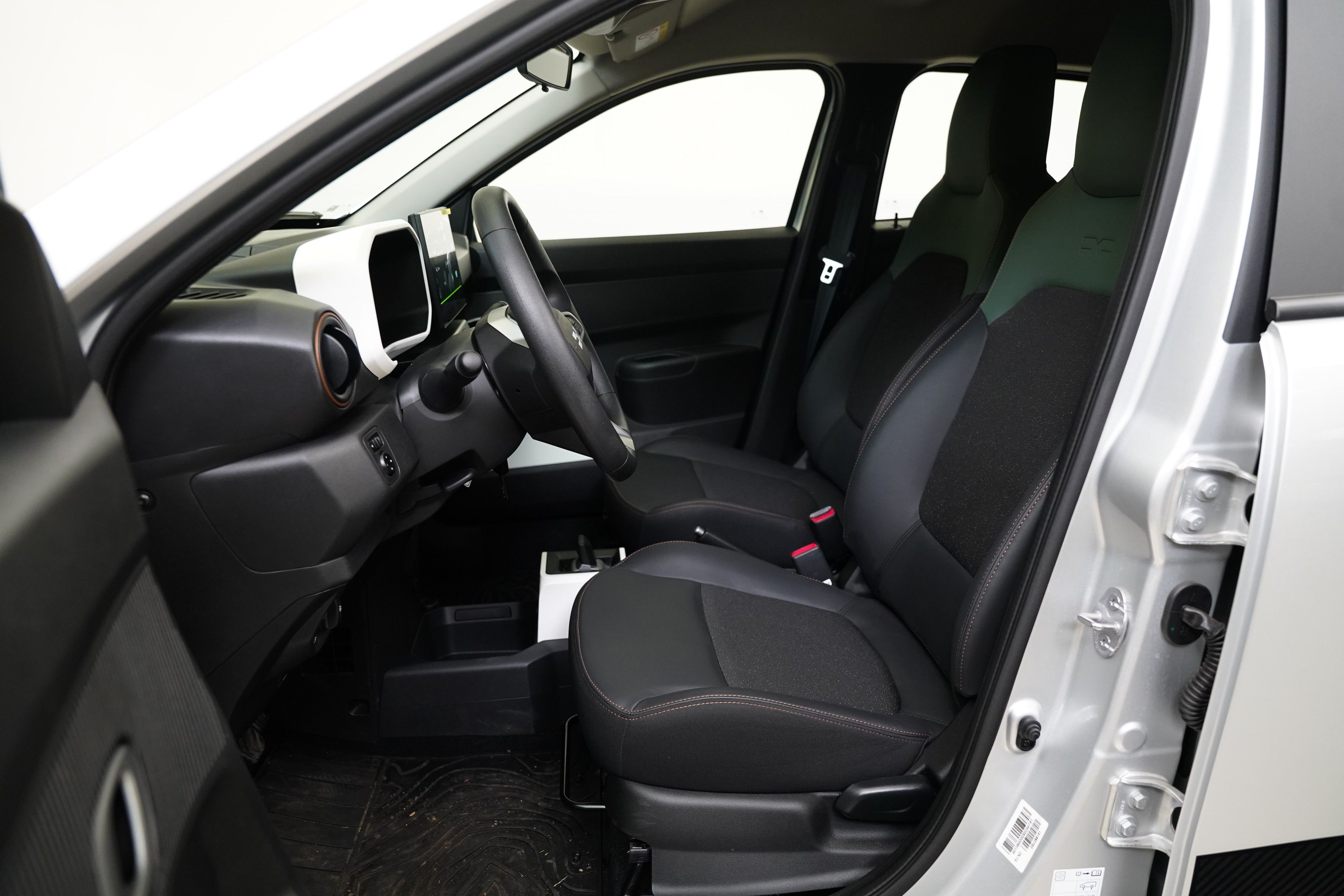 Dacia Spring, 26 kWh 48 kW - fotka 5