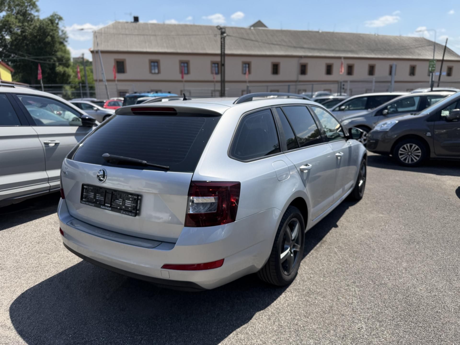 Škoda Octavia, 2.0 TDI, 110kw, DSG - fotka 3
