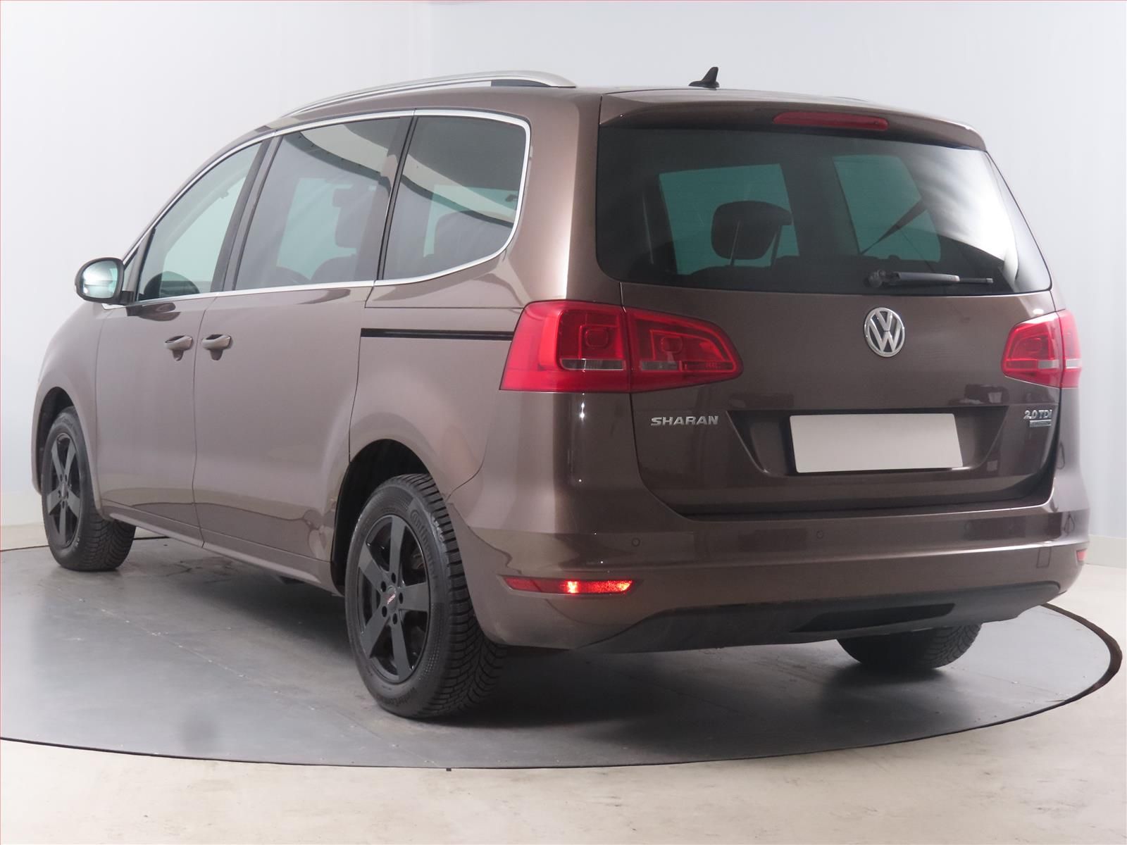 Volkswagen Sharan, 2.0 TDI, 4X4, 7 míst - fotka 4