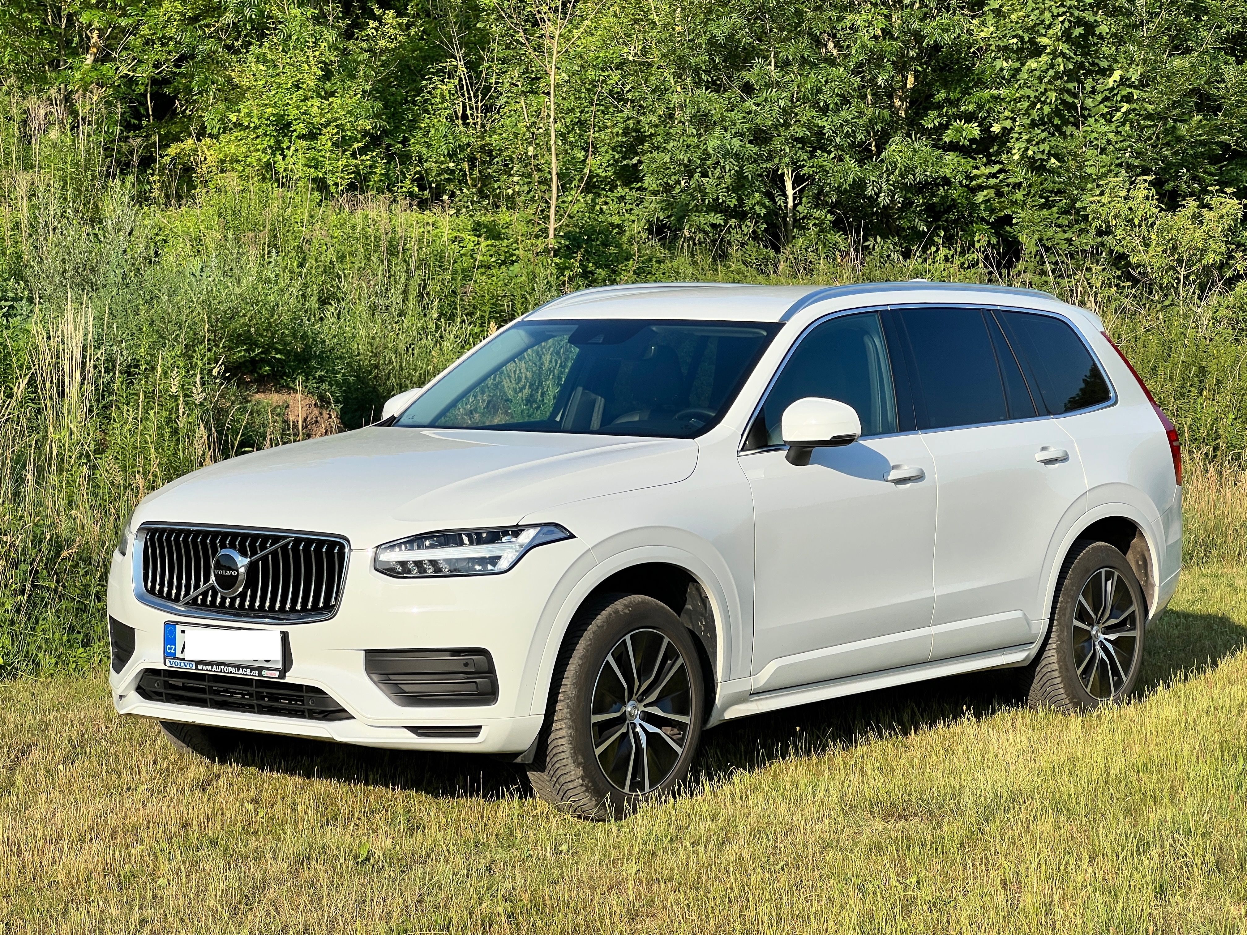 Volvo XC90, B5 Momentum Pro, 7 míst
