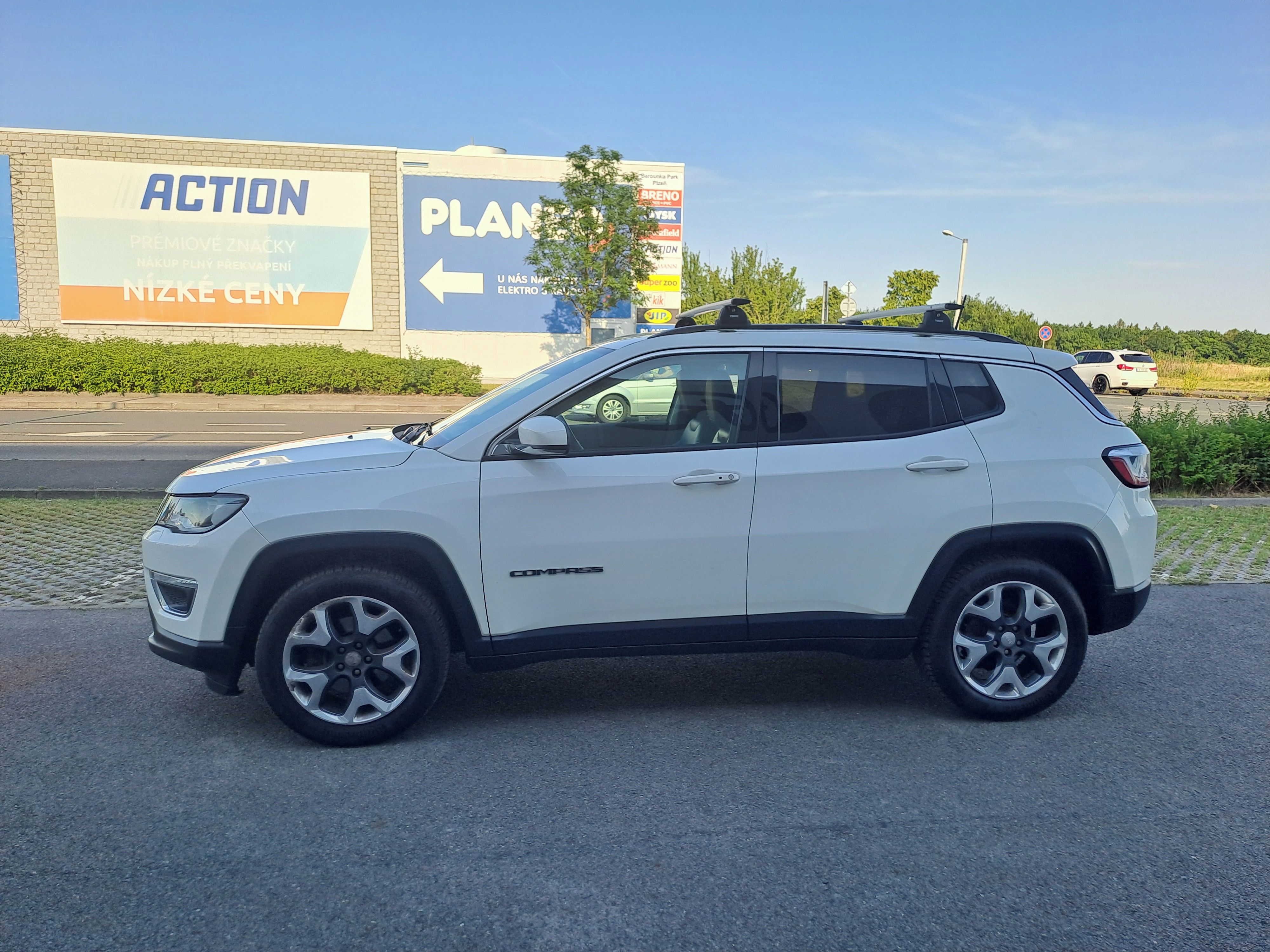 Jeep Compass, 1.4T ČR,VELMI PĚKNÉ,SERVISOVÁN - fotka 4