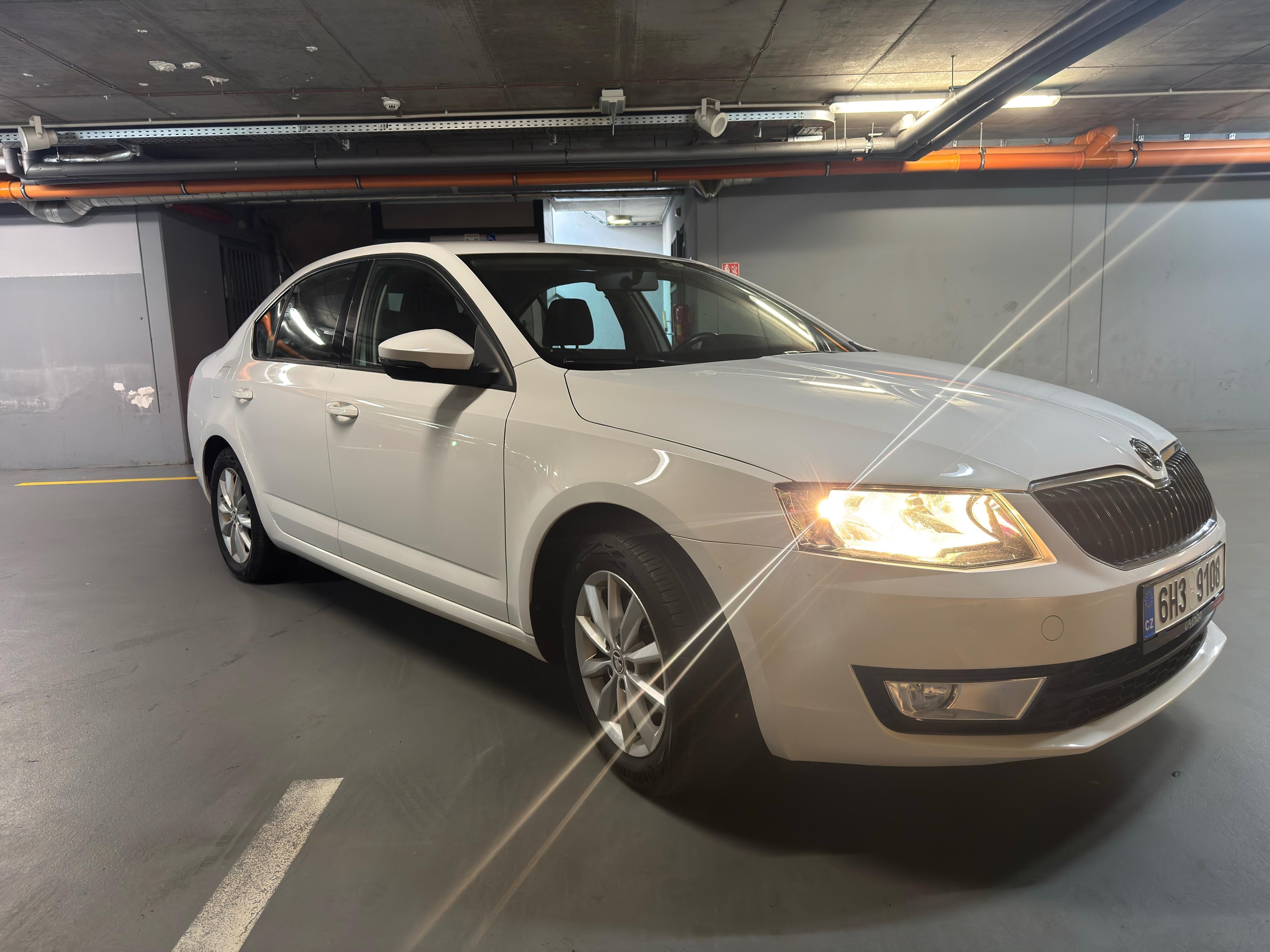 Škoda Octavia - fotka 2