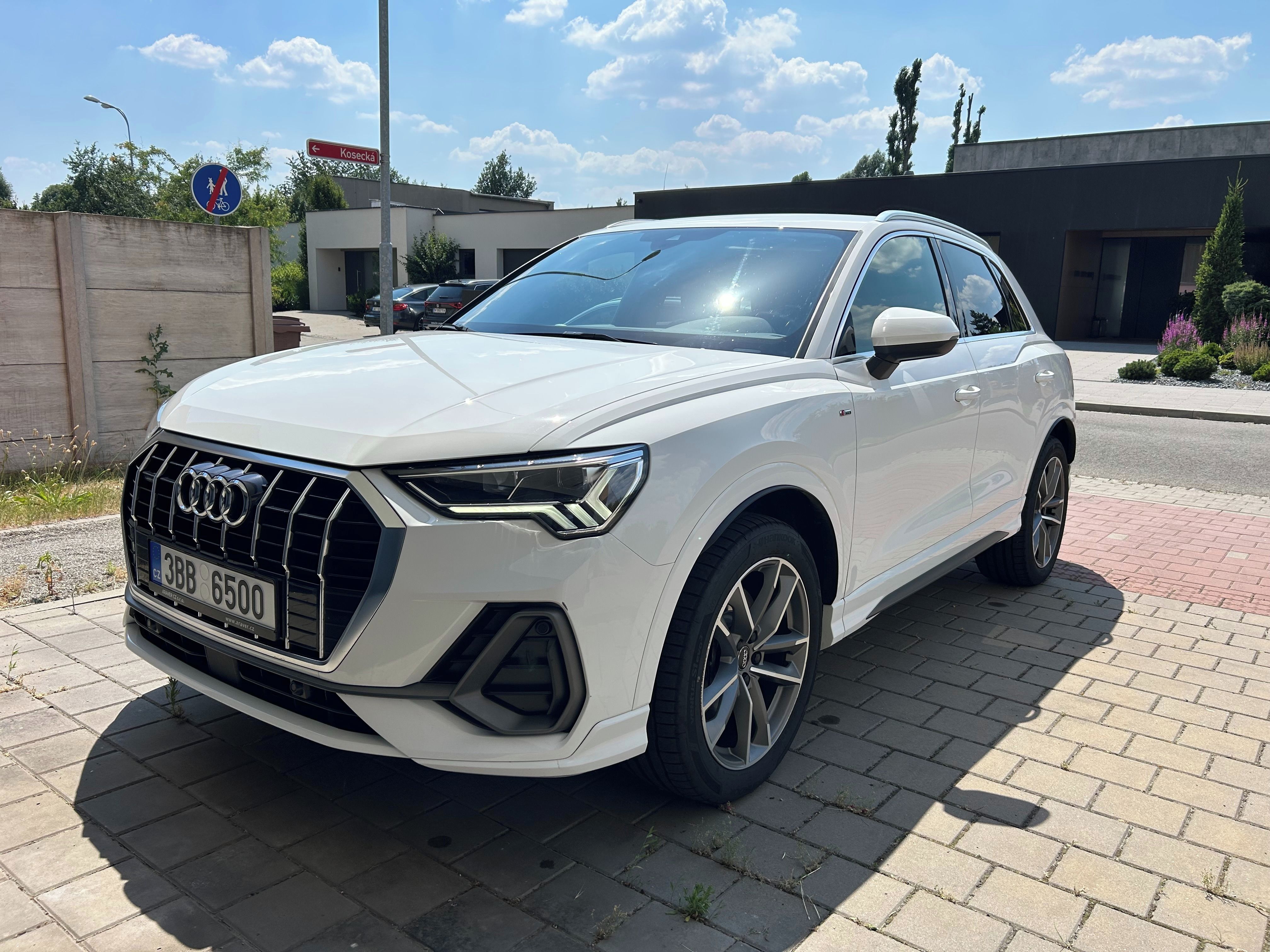 Audi Q3, AUDI Q3 Quattro 40 TDI, servis - fotka 2