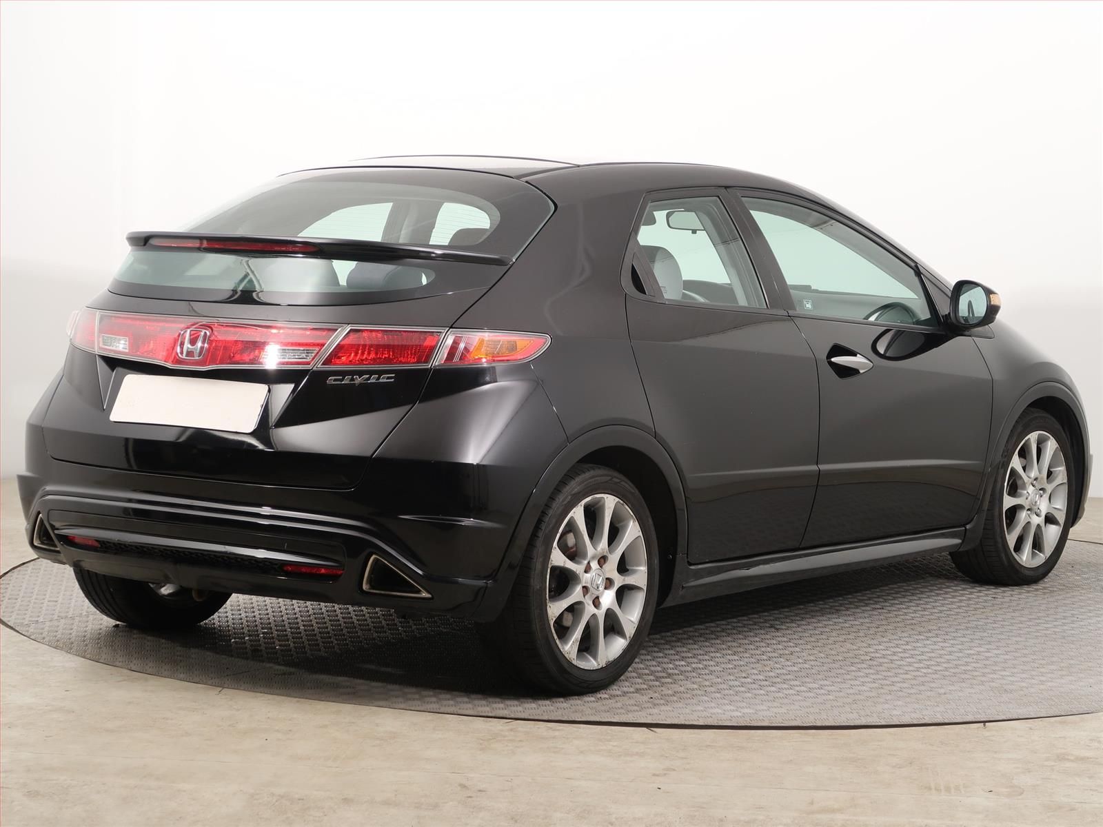Honda Civic, 1.8, Navi, Automatická klima - fotka 5