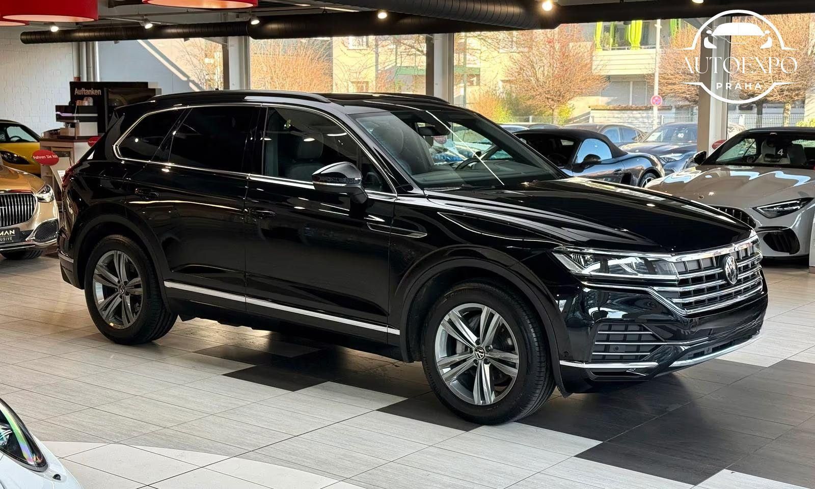Volkswagen Touareg, Elegance 4Motion*Pano*Keyless - fotka 2