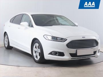 2.0 TDCI, Xenony