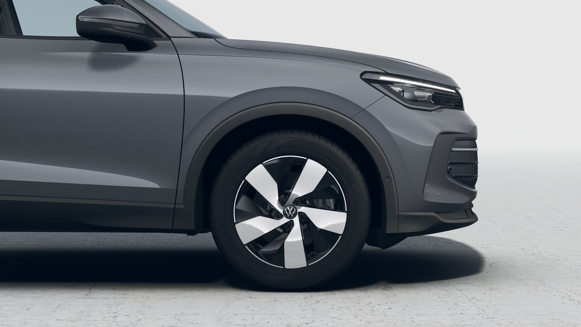 Volkswagen Tiguan, Tiguan People 2,0 TDI 110 kW - fotka 6