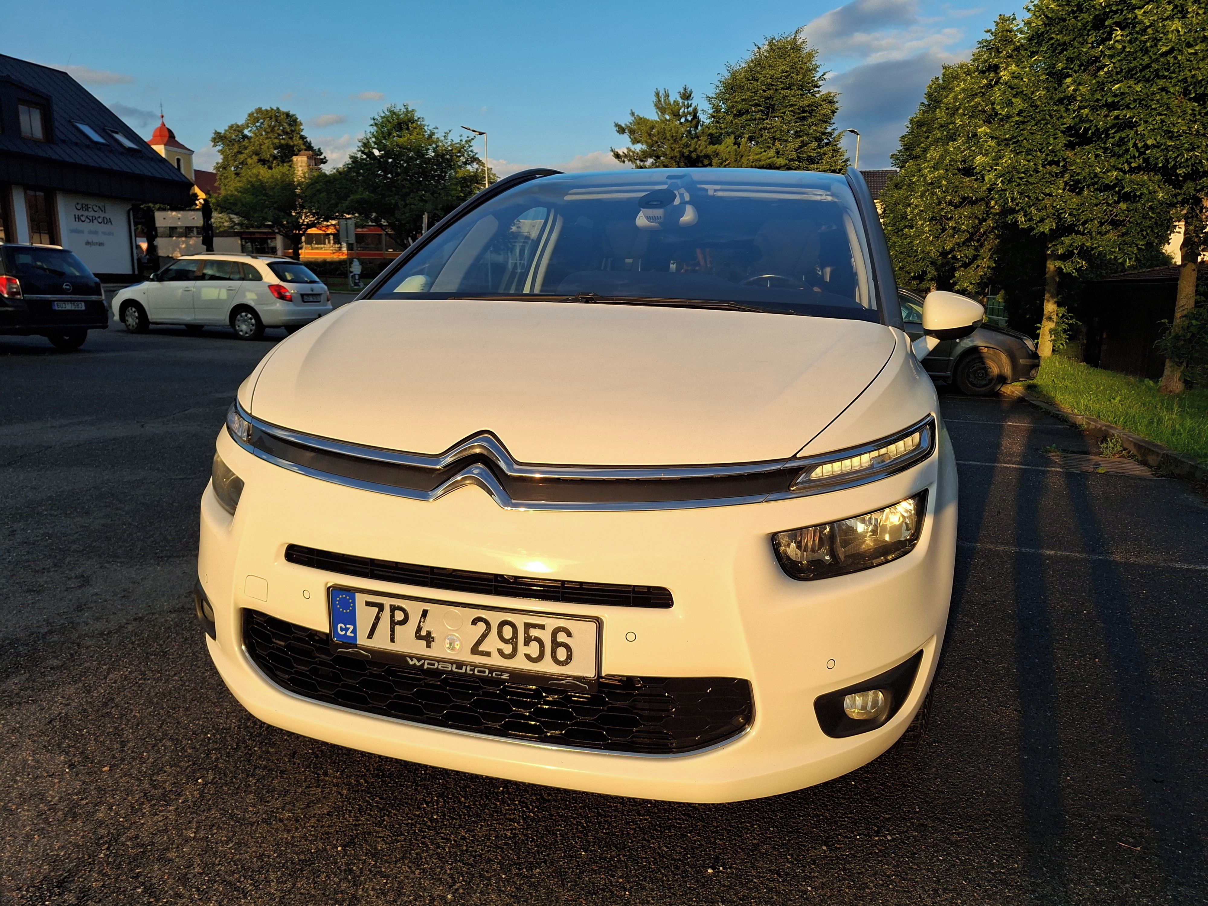 Citroën C4 Picasso, 7 míst Exclusive servis - fotka 3