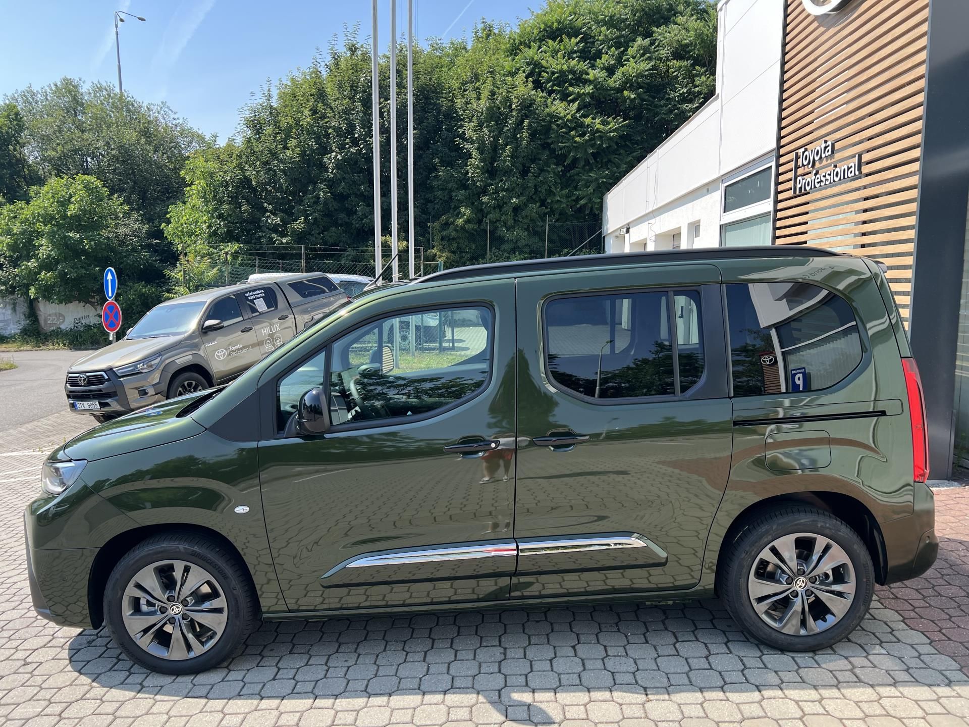 Toyota Proace City Verso, 1.5D 8AT VIP Short - fotka 3