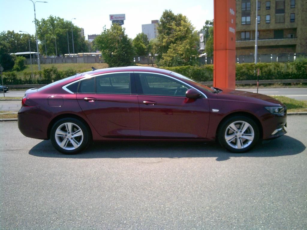 Opel Insignia, 2.0 CDTi 125 kW  KOUPENO ČR - fotka 5