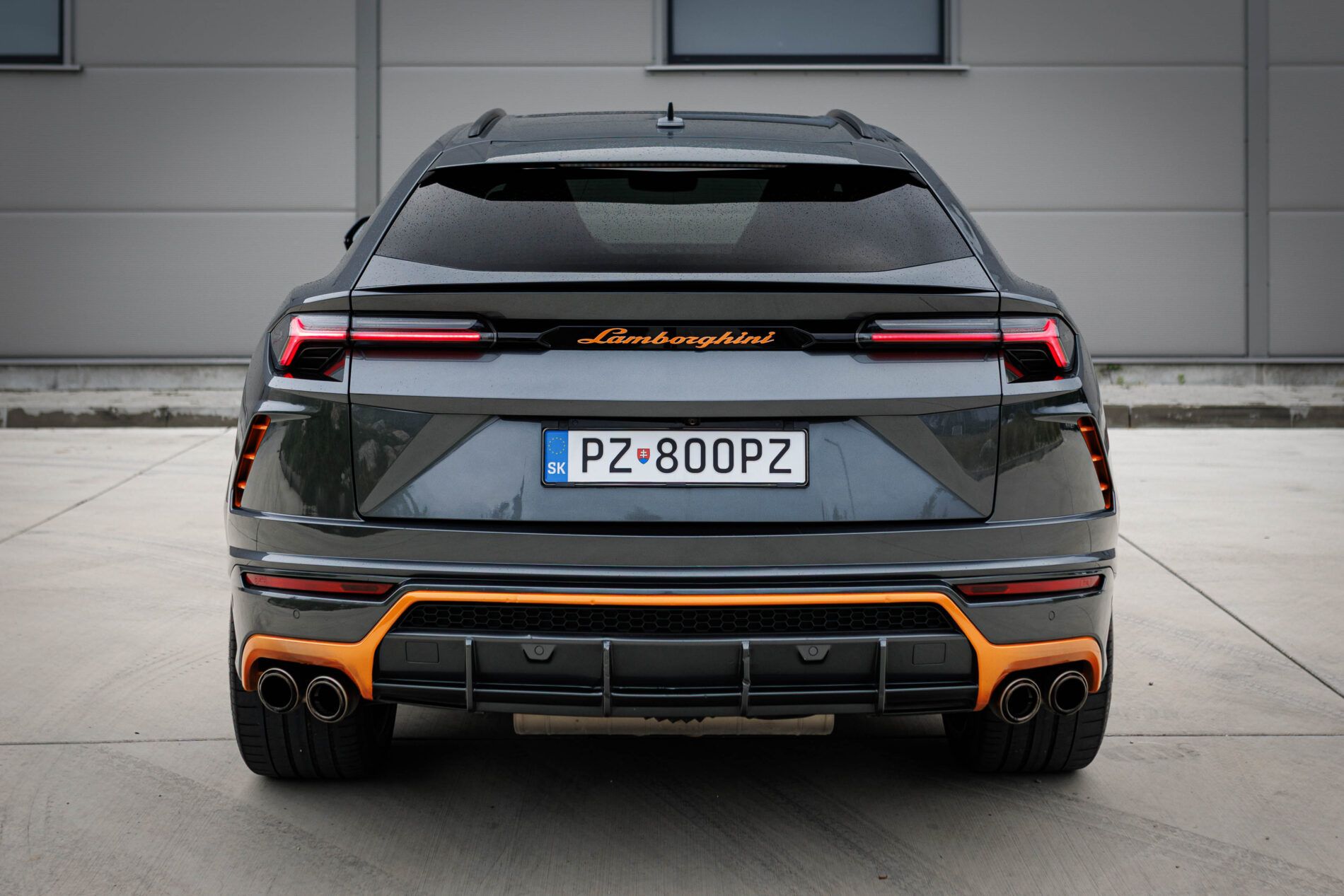 Lamborghini Urus - fotka 6