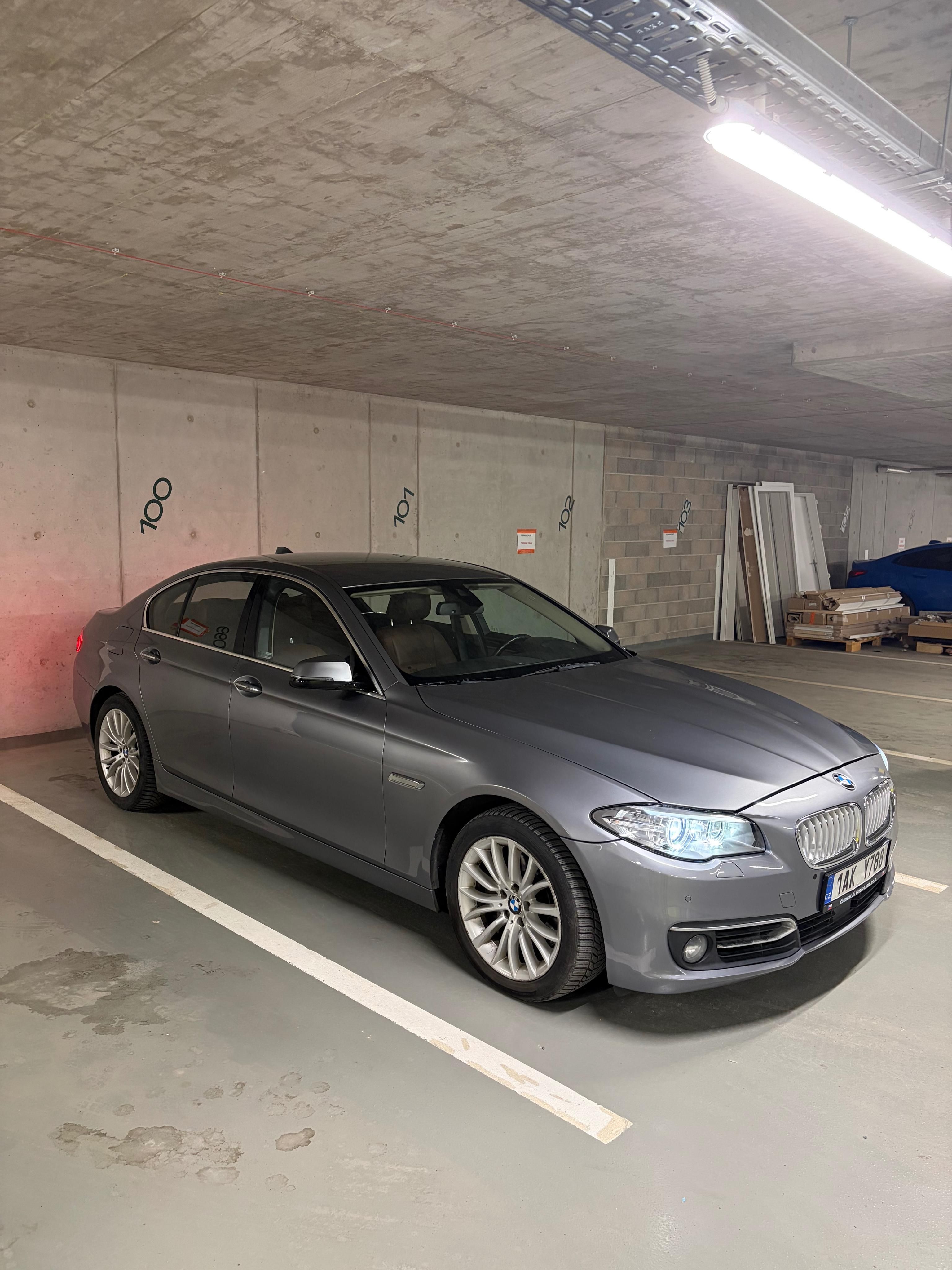 BMW Řada 5, BMW 3.0 xDrive