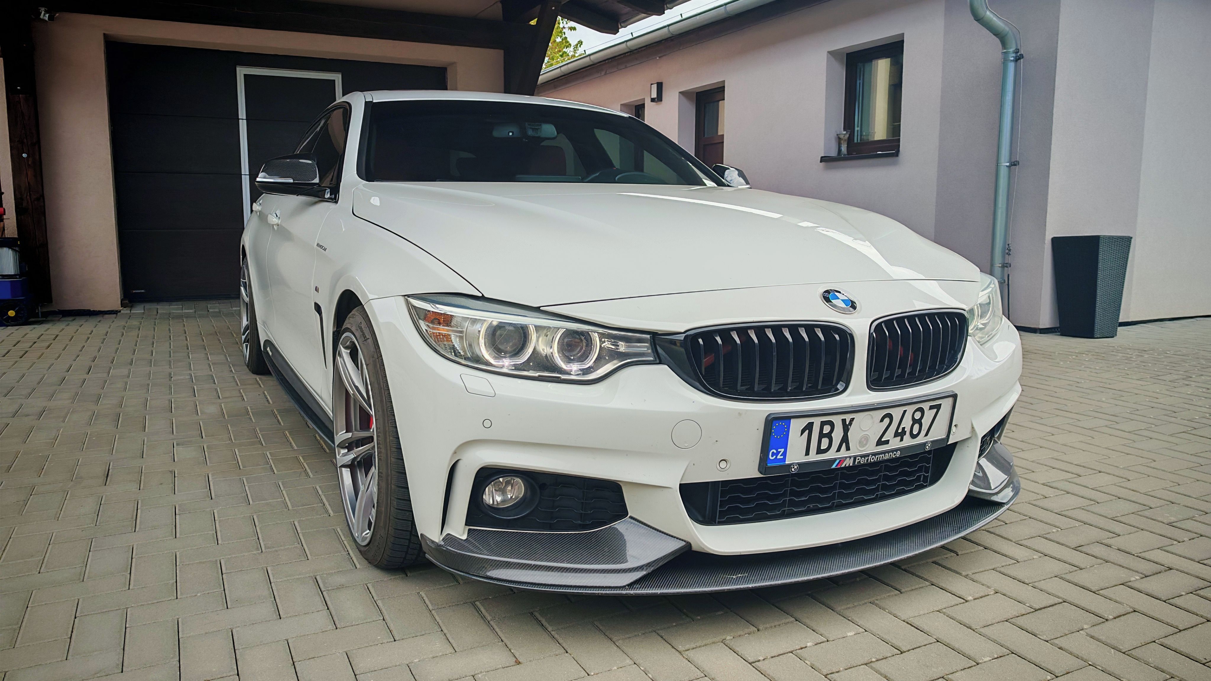 BMW Řada 4, 440i M-Performance doplňky