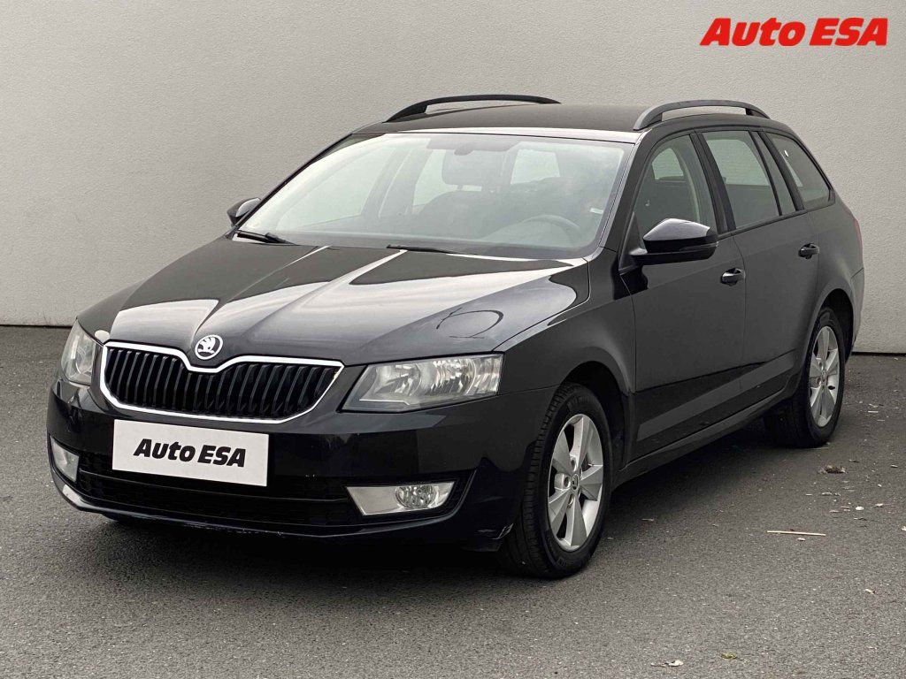 Škoda Octavia, 2.0 TDi 4x4,Elegance - fotka 3