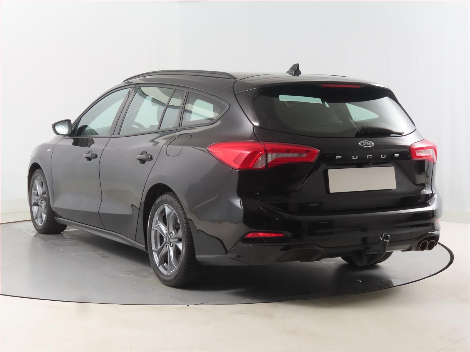Ford Focus, 1.5 EcoBoost, ST-Line, Automat - fotka 4