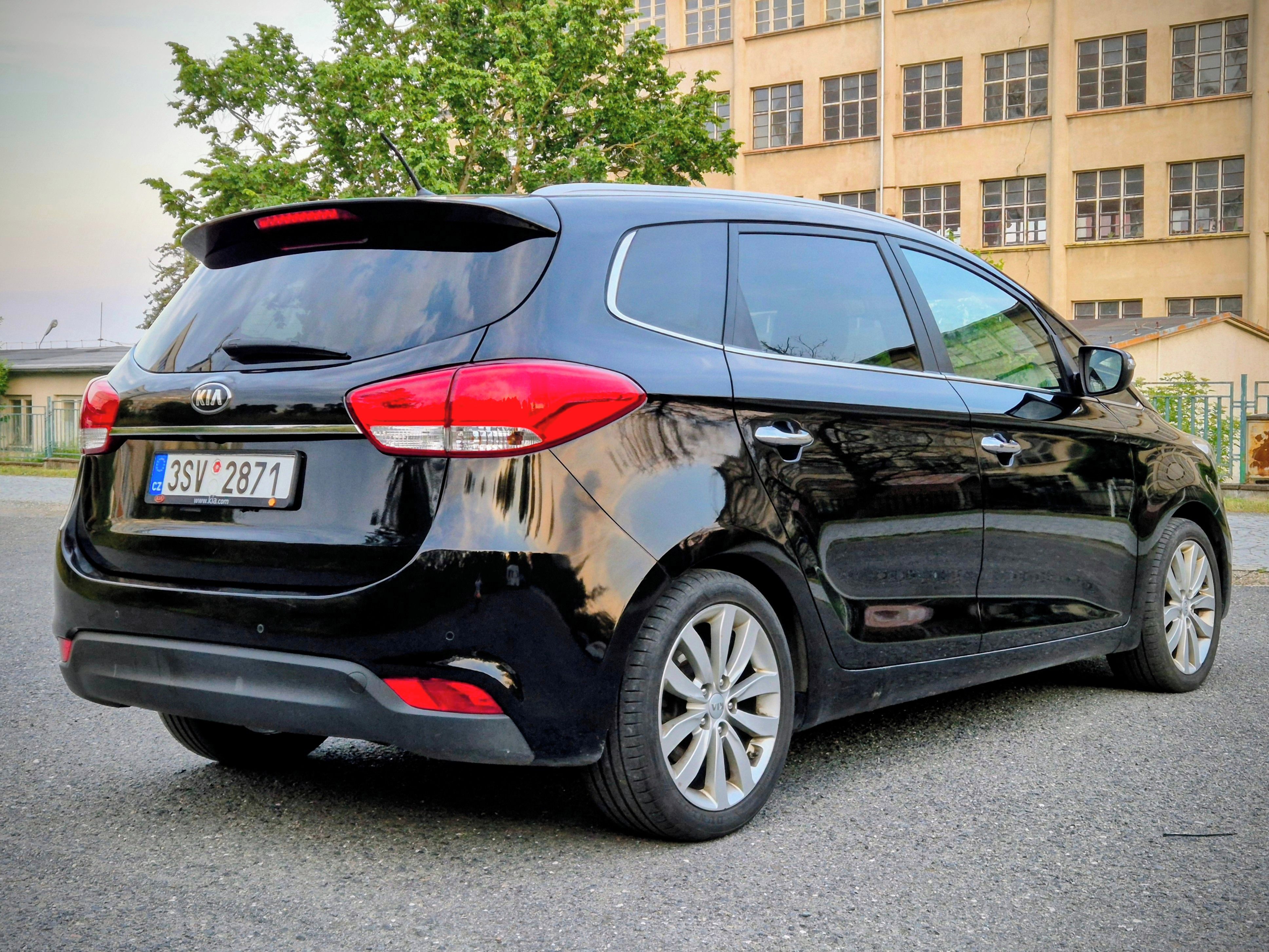 Kia Carens, Kia Carens 1.7 CRDi 7-míst TOP - fotka 3