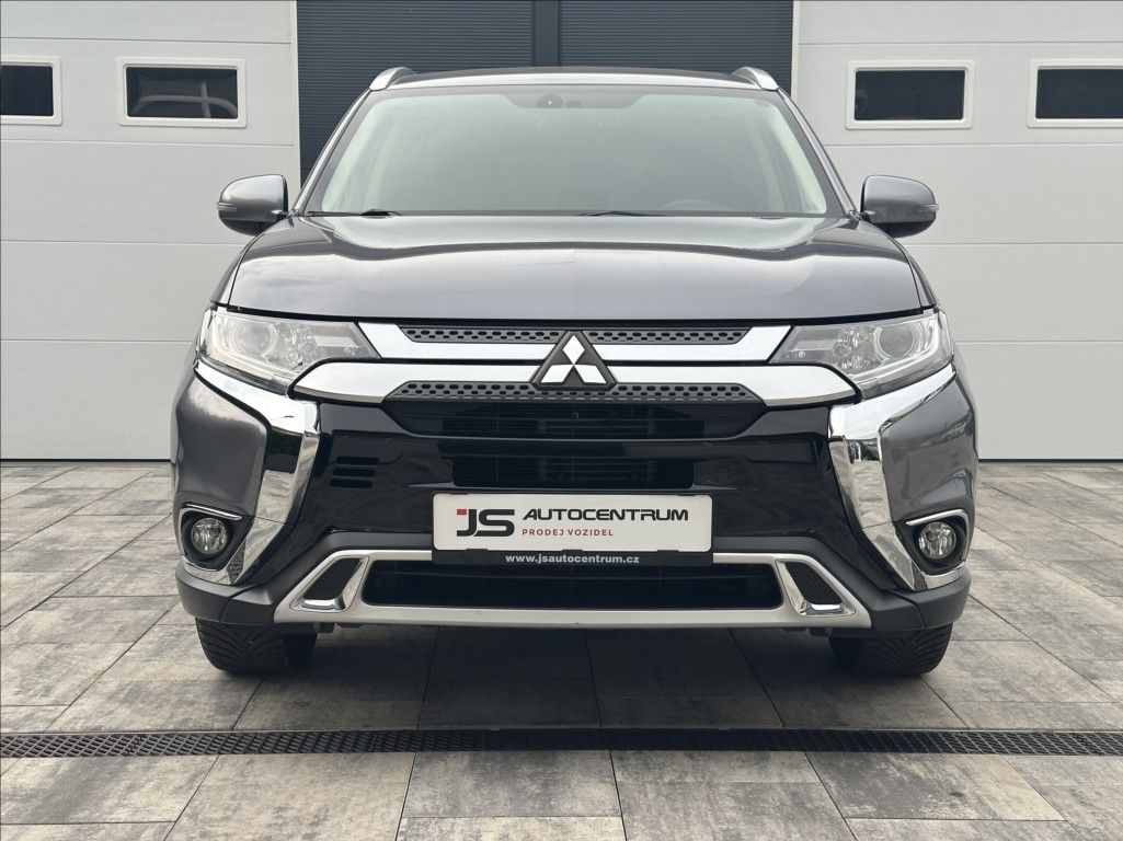 Mitsubishi Outlander, 2,0 150PS  Active A/T - fotka 4