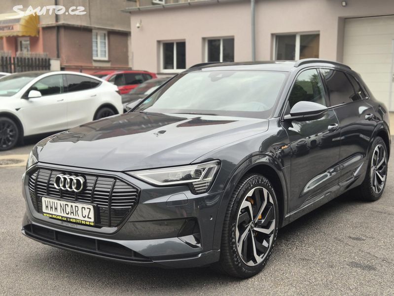 Audi e-tron, 55 QUATTRO 300kw 21A SOH 95,6%