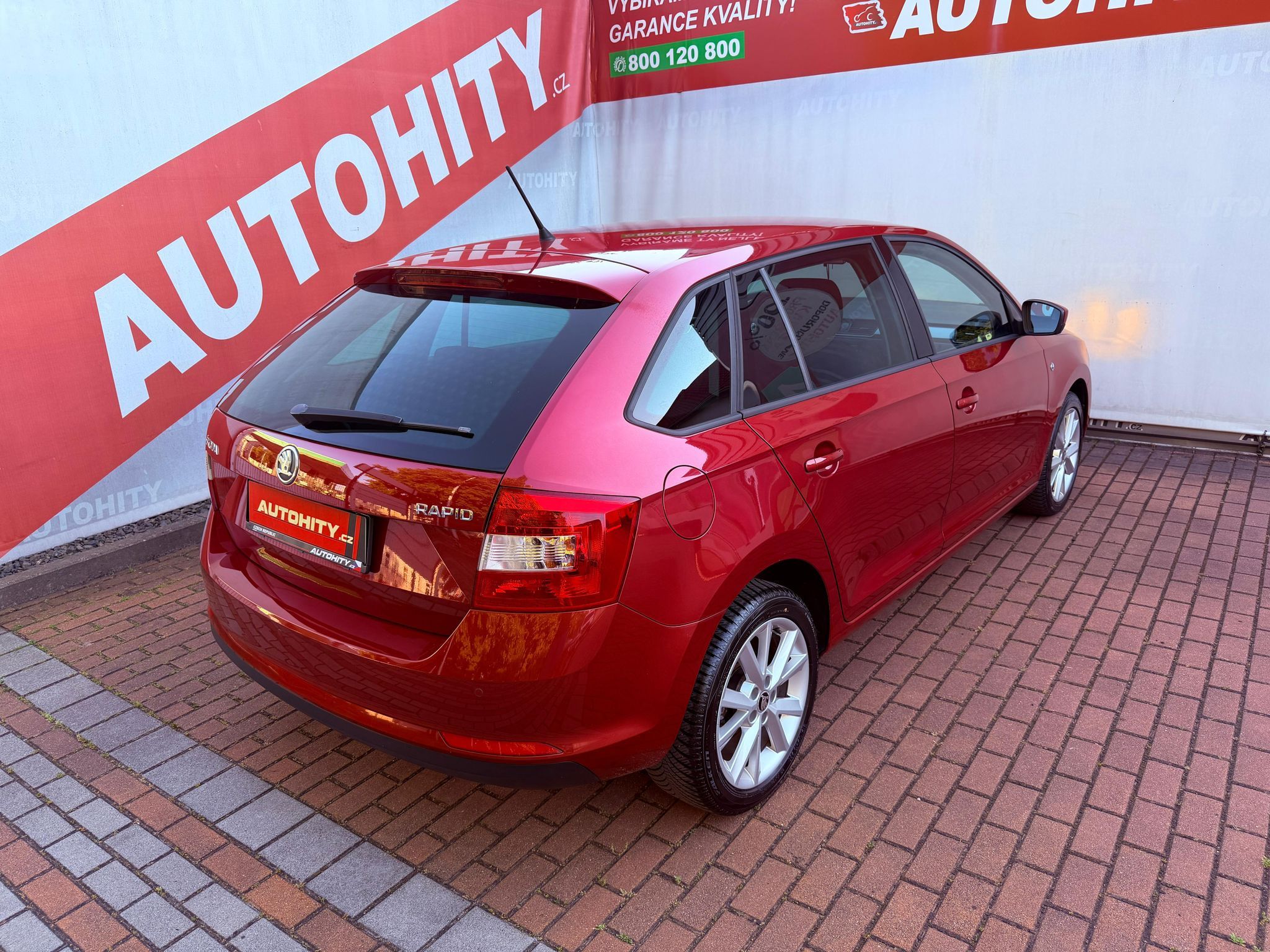 Škoda Rapid, 1.2 TSi Ambition Spaceback, Se - fotka 6