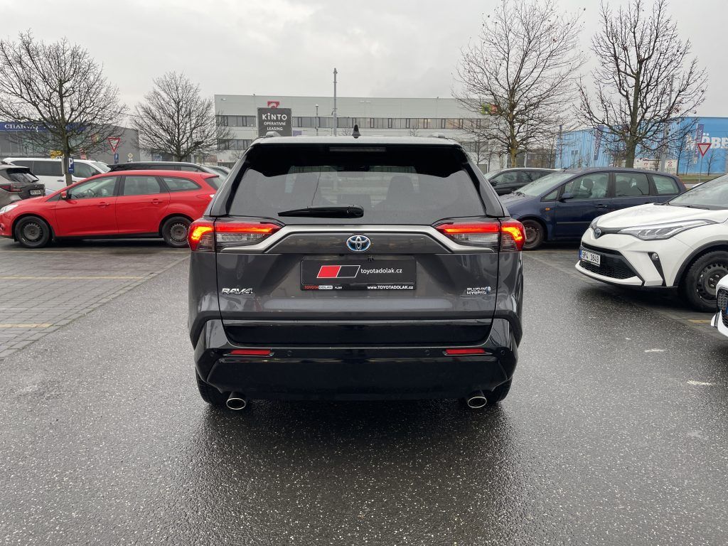 Toyota Rav4, 2.5 Plug-in Hybrid ODBĚR 11/26 - fotka 4