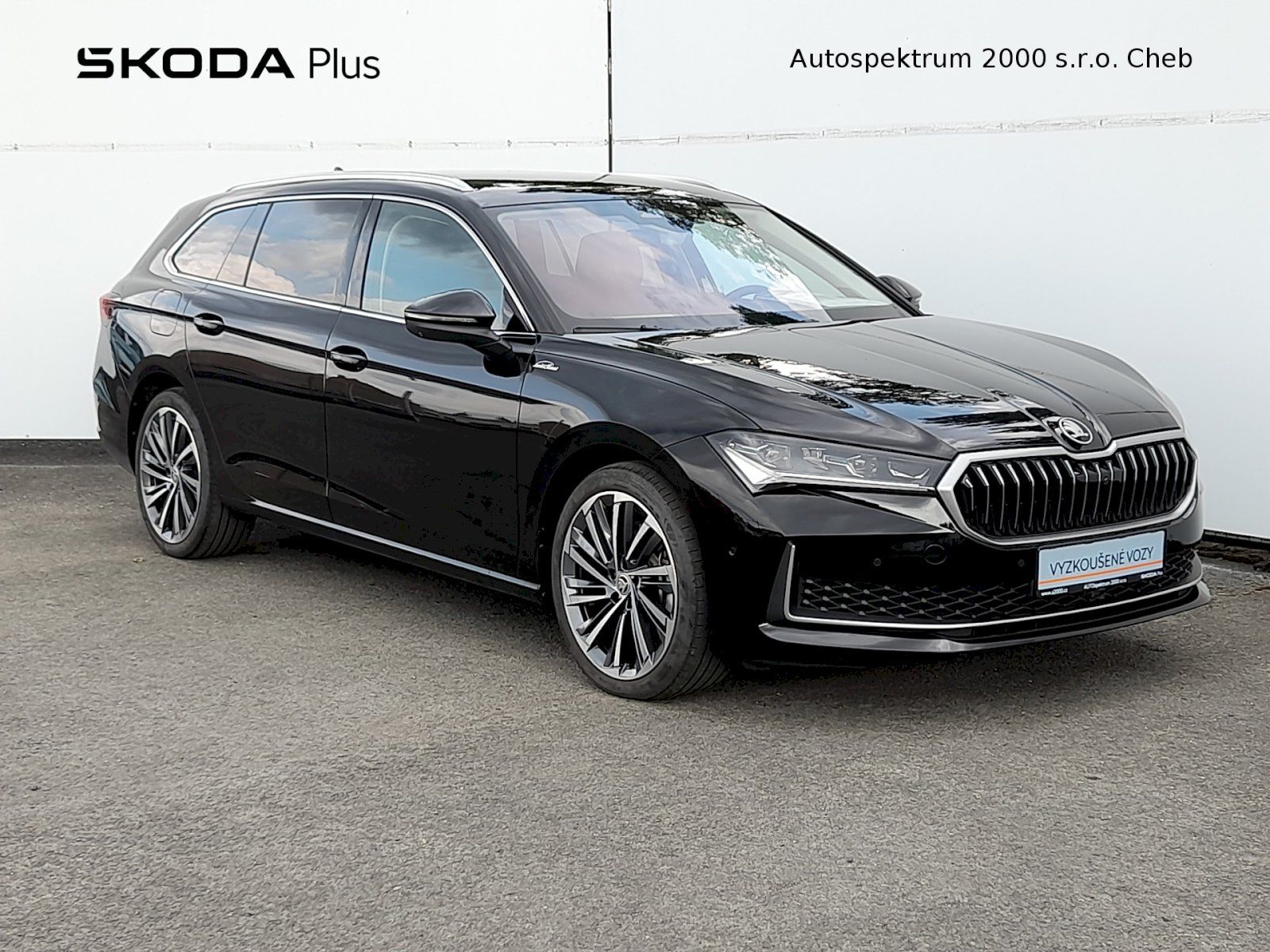 Škoda Superb, Combi L&K 2.0 TDI 142kW 7A 4x4 - fotka 6