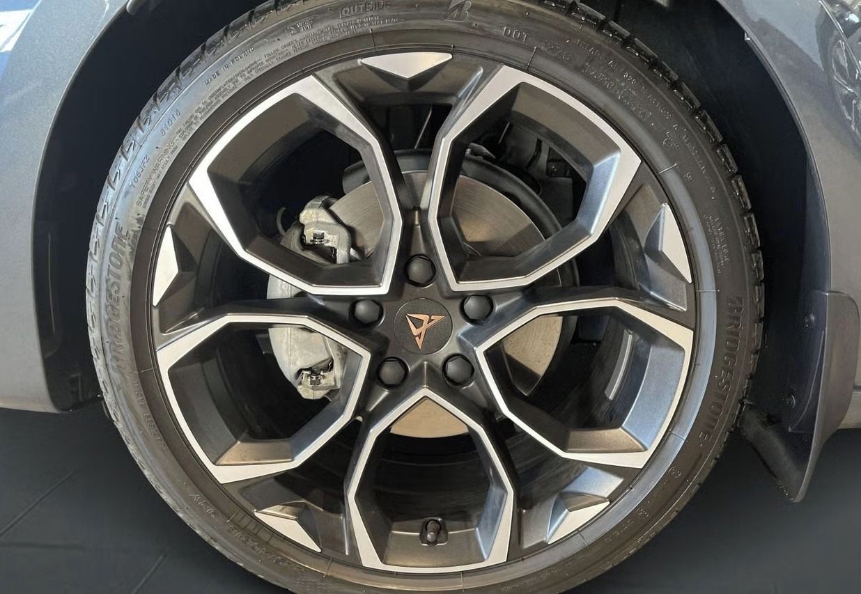 Cupra Leon, ST 1.5eTSI 110kW DSG Tažné - fotka 2