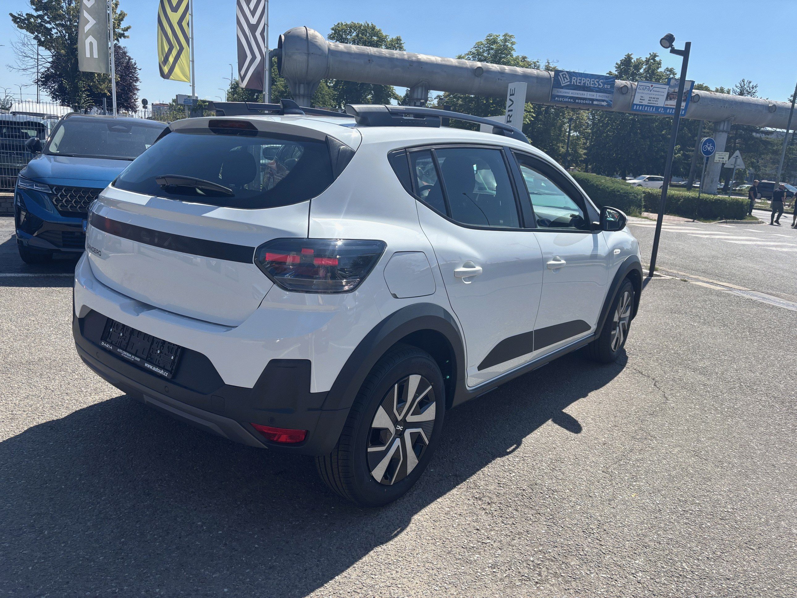 Dacia Sandero, Stepway Expression Eco-G 120 - fotka 5