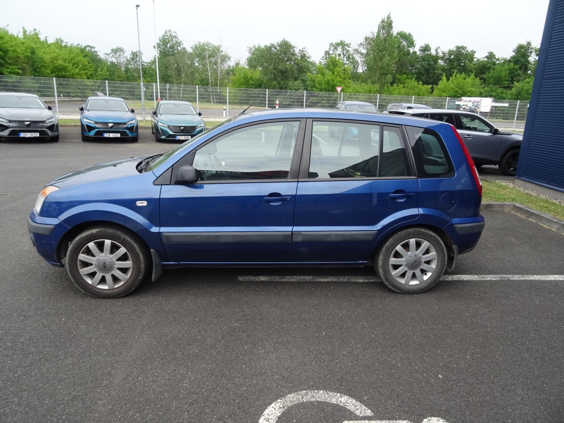 Ford Fusion, 1.4 Trend - fotka 4