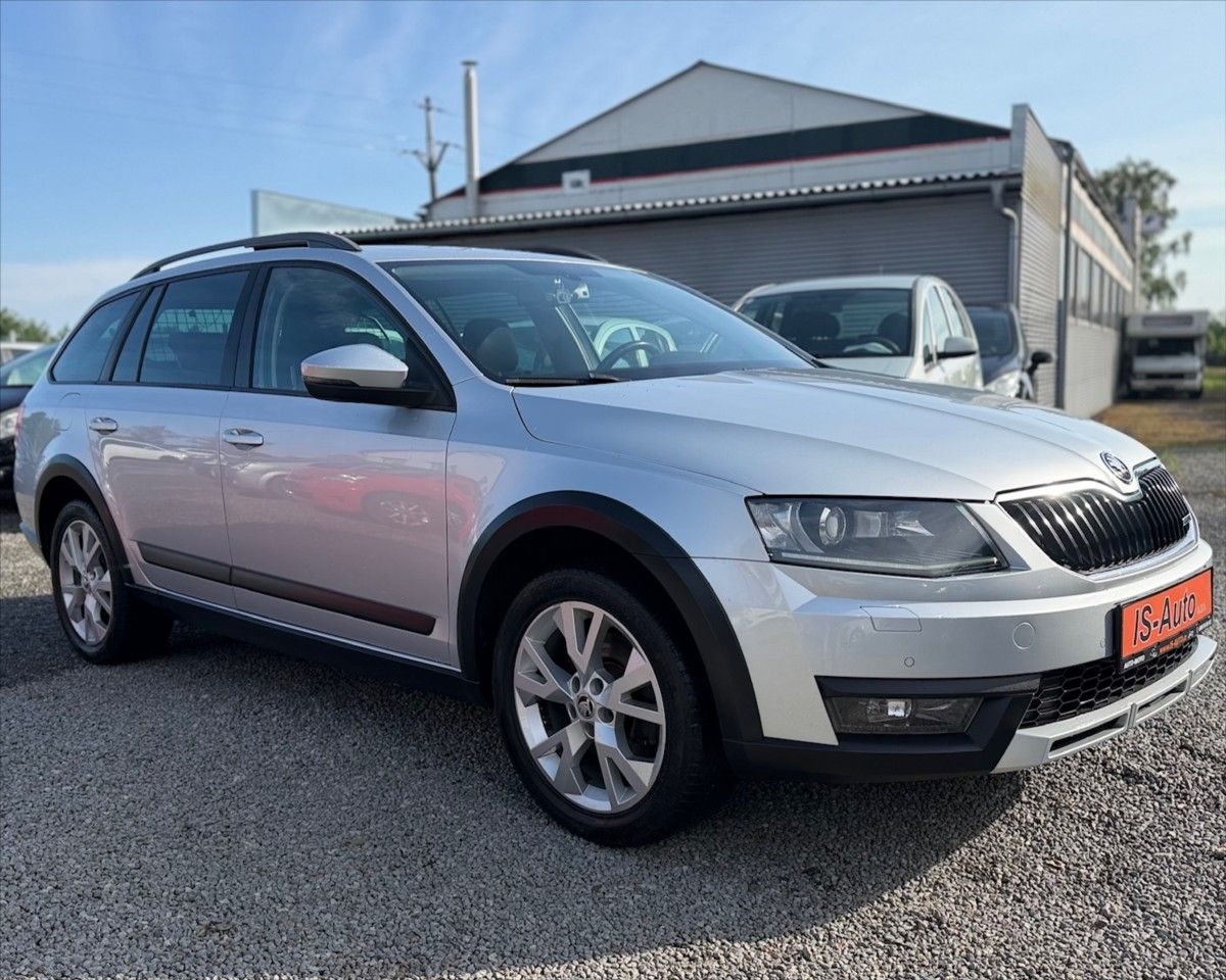 Škoda Octavia, 2,0 TDi  SCOUT 4x4 - fotka 2