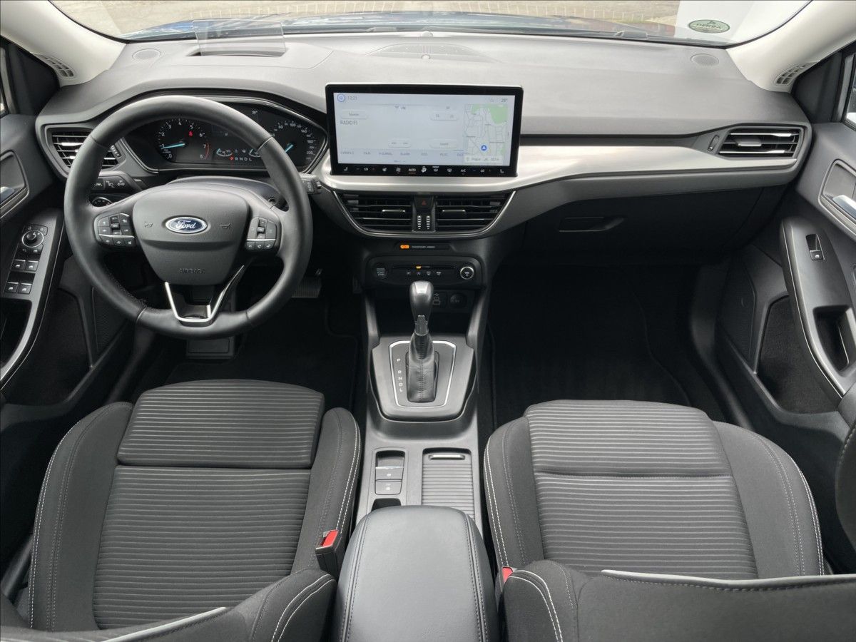 Ford Focus, 1,0 EcoBoost A7 Combi Titanium - fotka 6