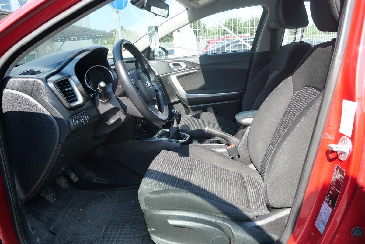 Kia Cee´d, 1.0 T-GDi 88kW Comfort - fotka 6