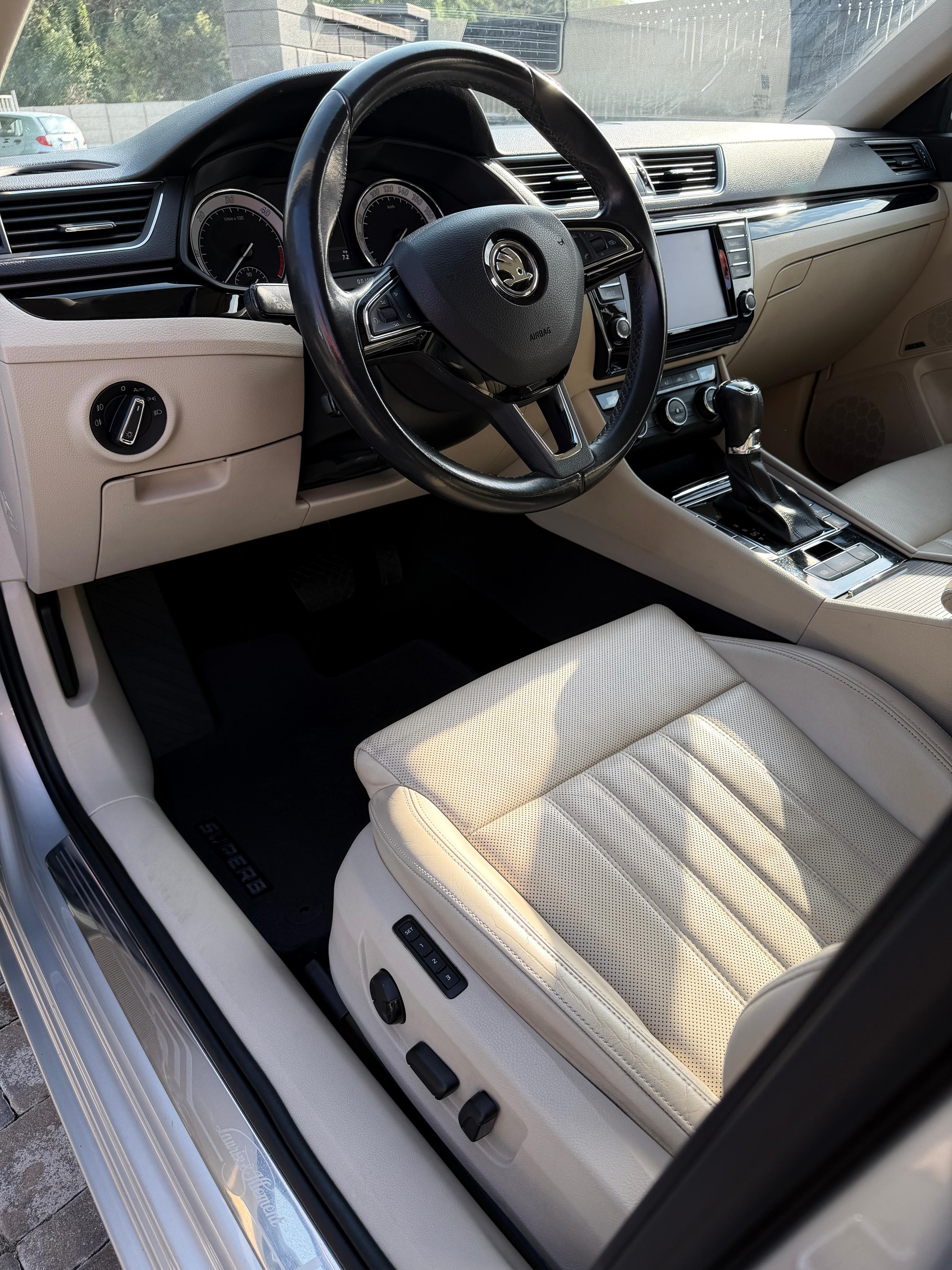 Škoda Superb, L&K,WEBASTO,DPH,SERVISOVANO - fotka 6