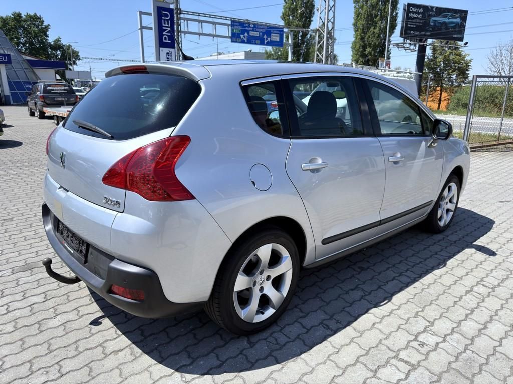 Peugeot 3008, 1.6i 88 kW panorama - fotka 5