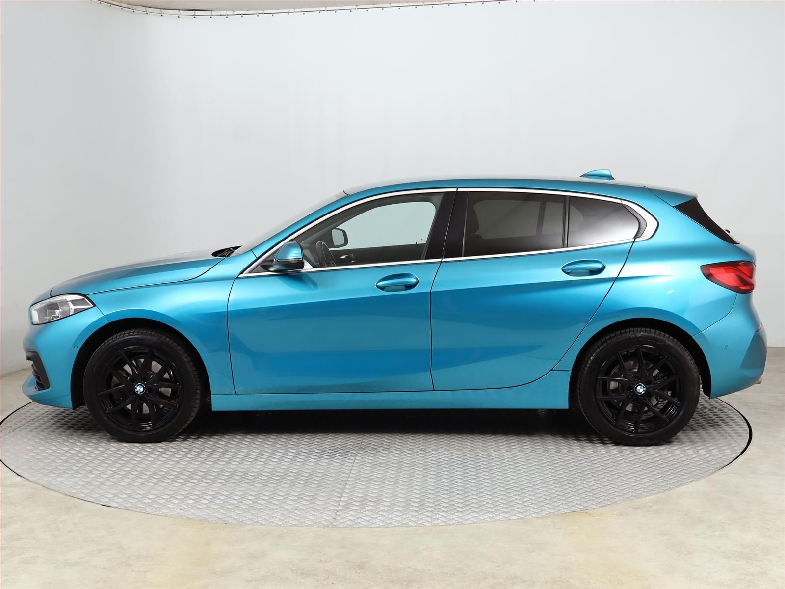 BMW Řada 1, 118i, Automat, Serv.kniha - fotka 3