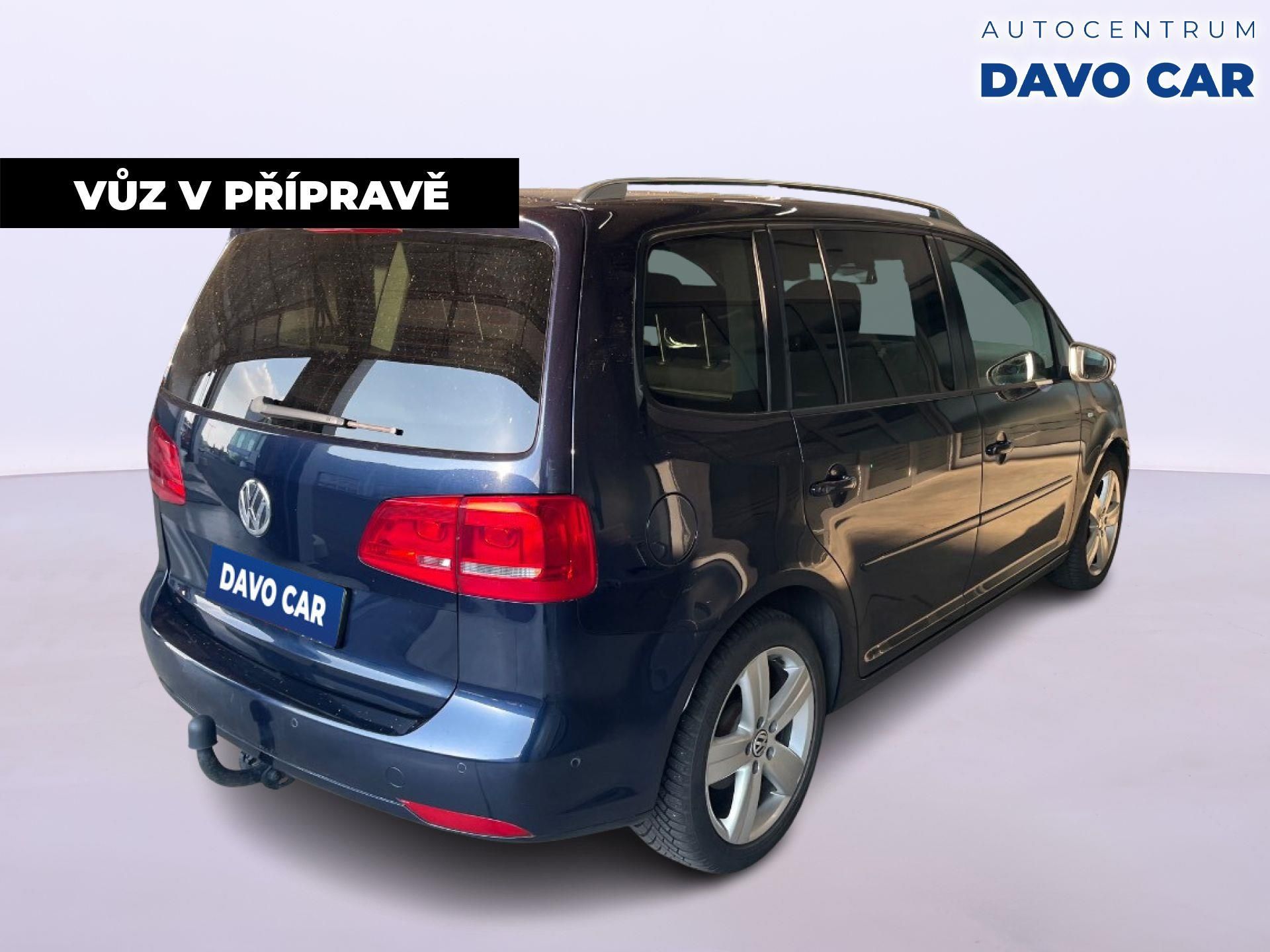 Volkswagen Touran, 1,6 TDI Cup Panorama Serv.knih - fotka 3