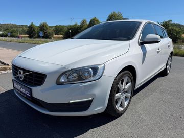 2.0 D3 88kW, NAVI. VÝHŘEV