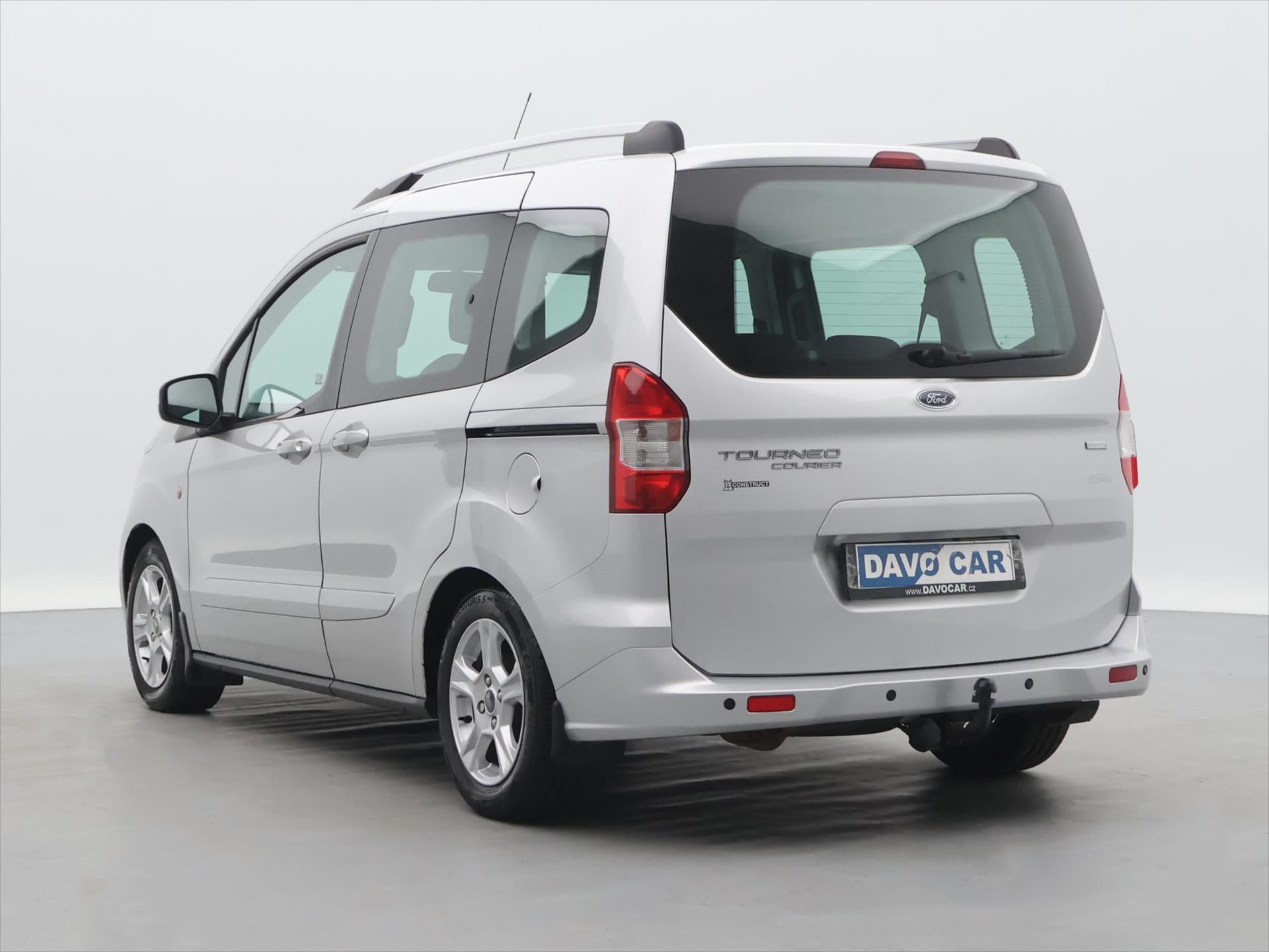 Ford Tourneo Courier, 1,0 I 74KW CZ KLIMA TAŽNÝ - fotka 5