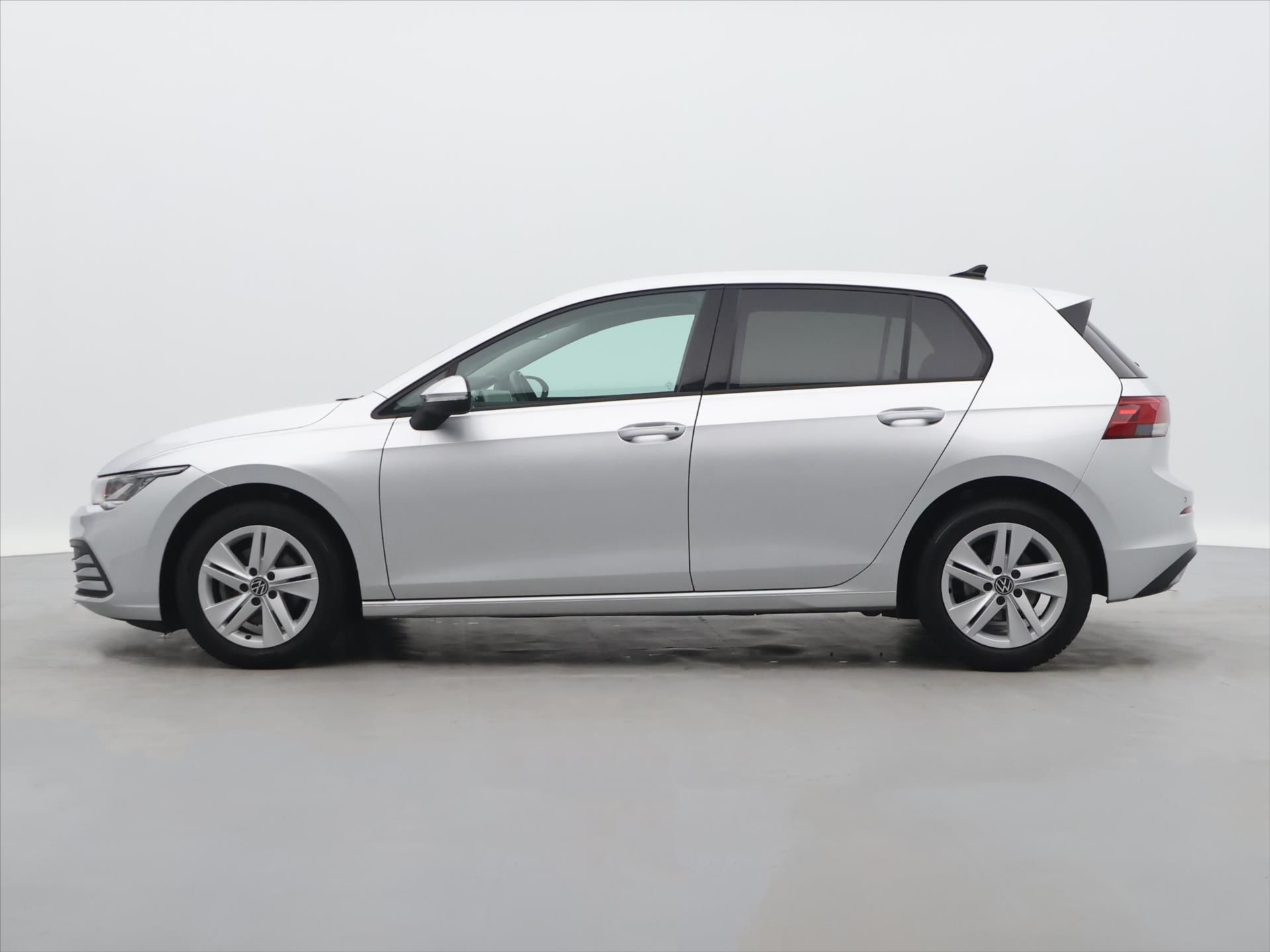 Volkswagen Golf, 1,0 TSI 81kW Life M6 - fotka 4