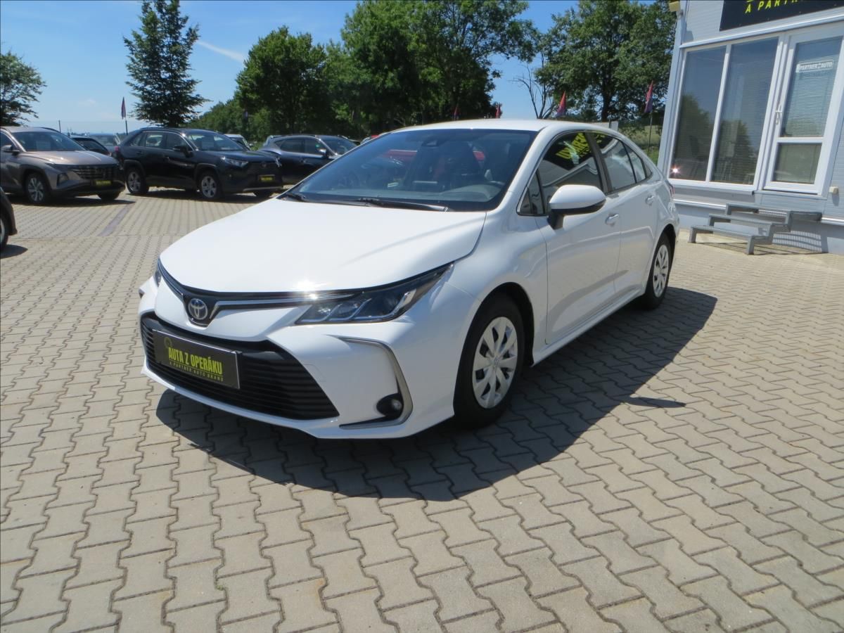 Toyota Corolla, 1,8 Hybrid Active e-CVT ČR - fotka 3