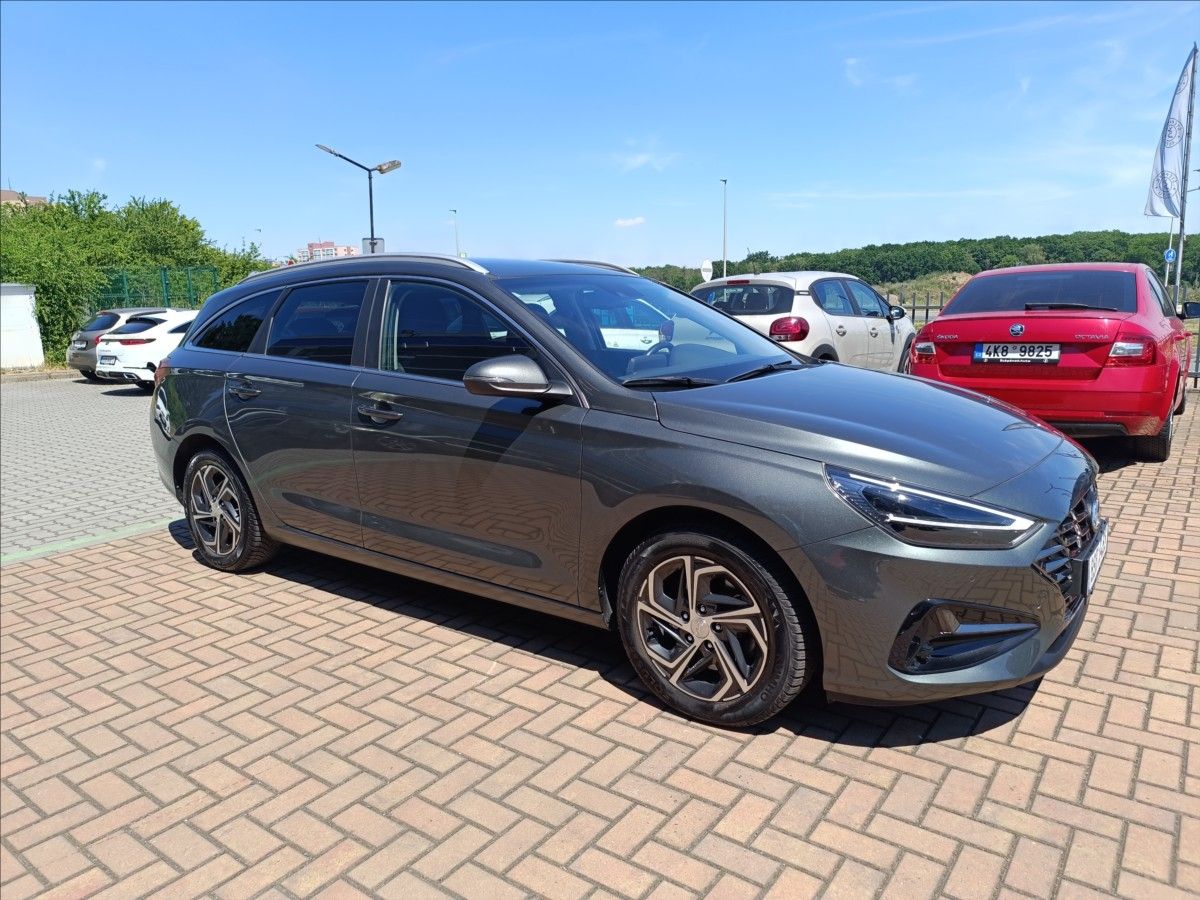 Hyundai i30, 1,0 T-GDi , DCT,Automat Smart - fotka 5