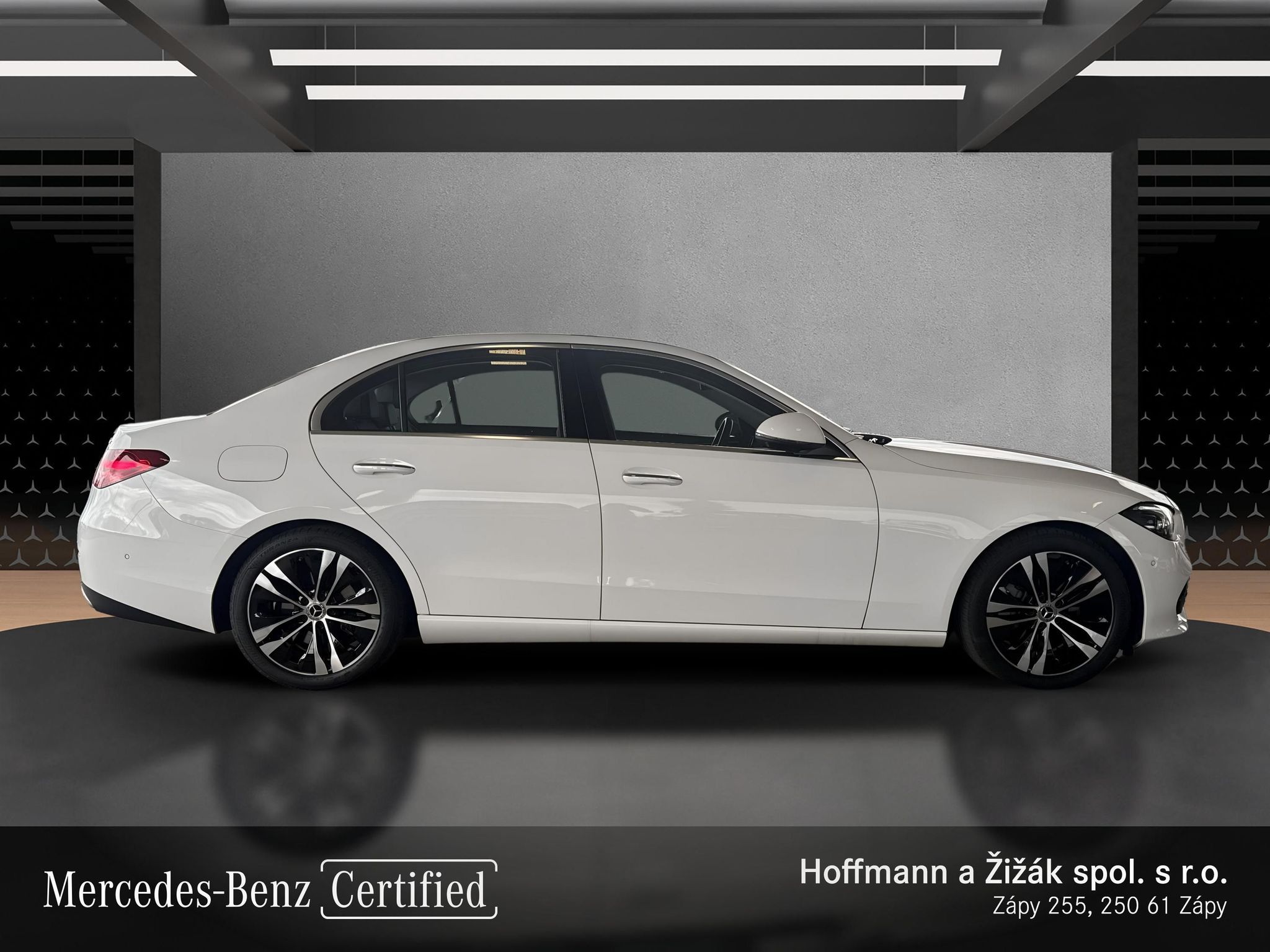 Mercedes-Benz Třídy C, 220d 4MATIC - fotka 4