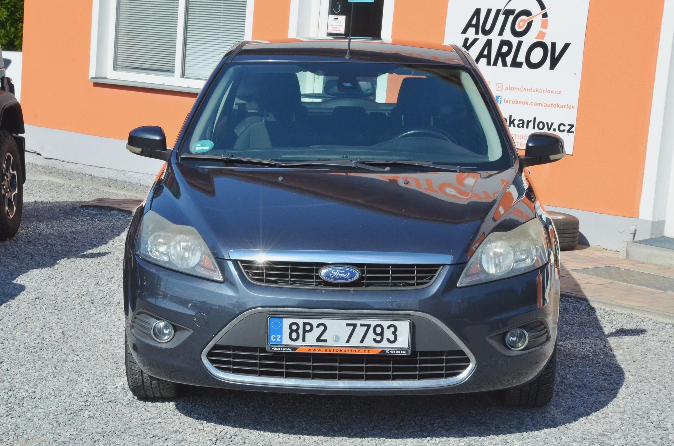 Ford Focus, 1.6i 16V 74kW TITANIUM 2x kola - fotka 2