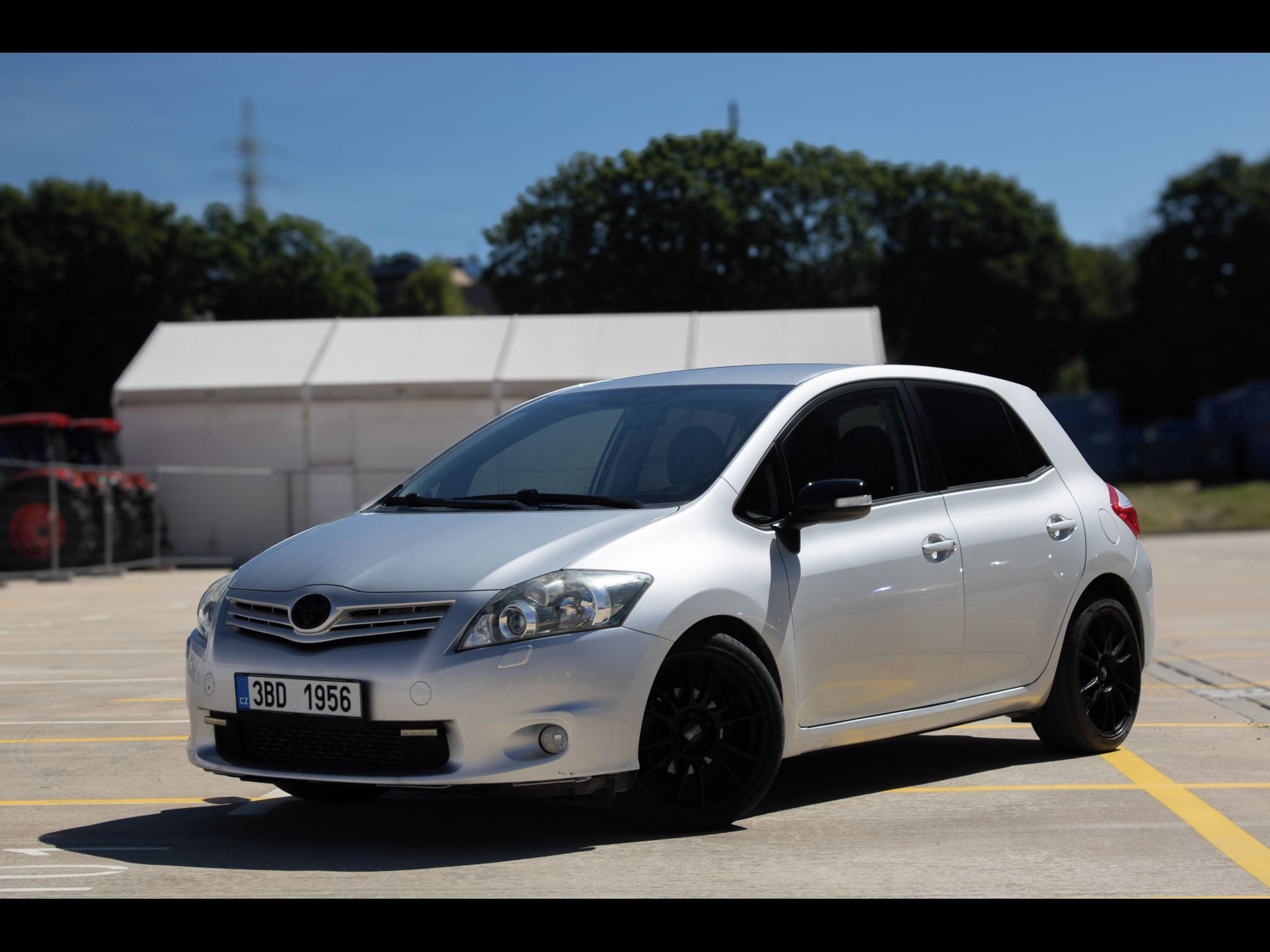 Toyota Auris, BEMANI, servisované